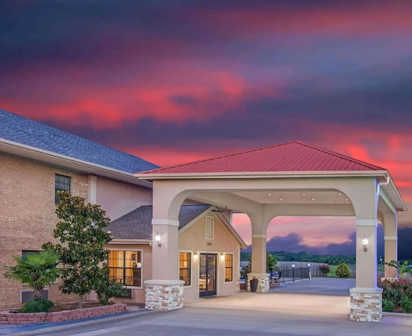 SureStay Hotel by Best Western Terrell