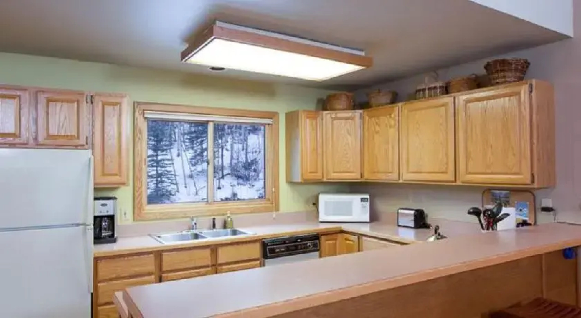 RedAwning Riverside Condos #C202