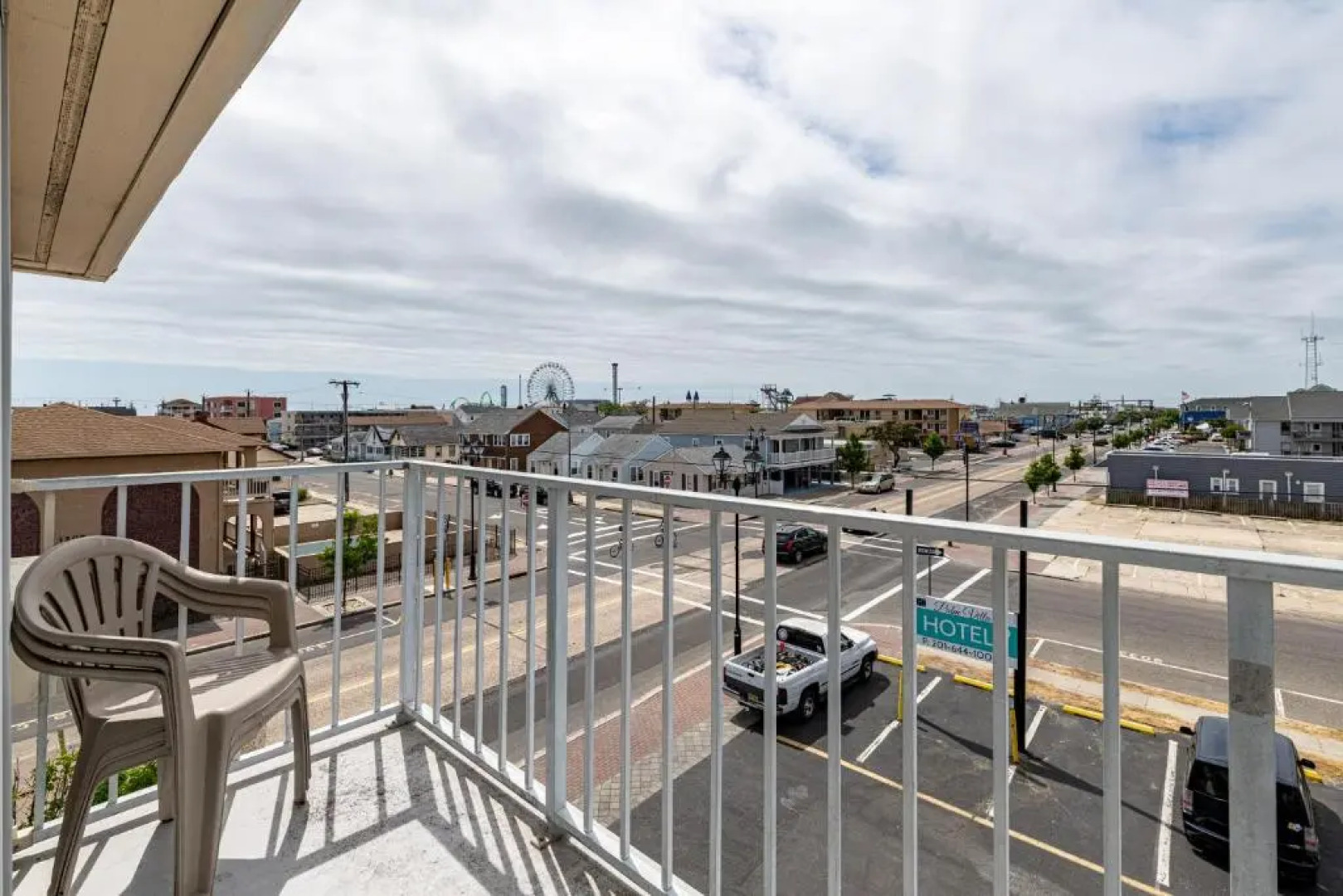 Hotel Charlee Villas by the Beach