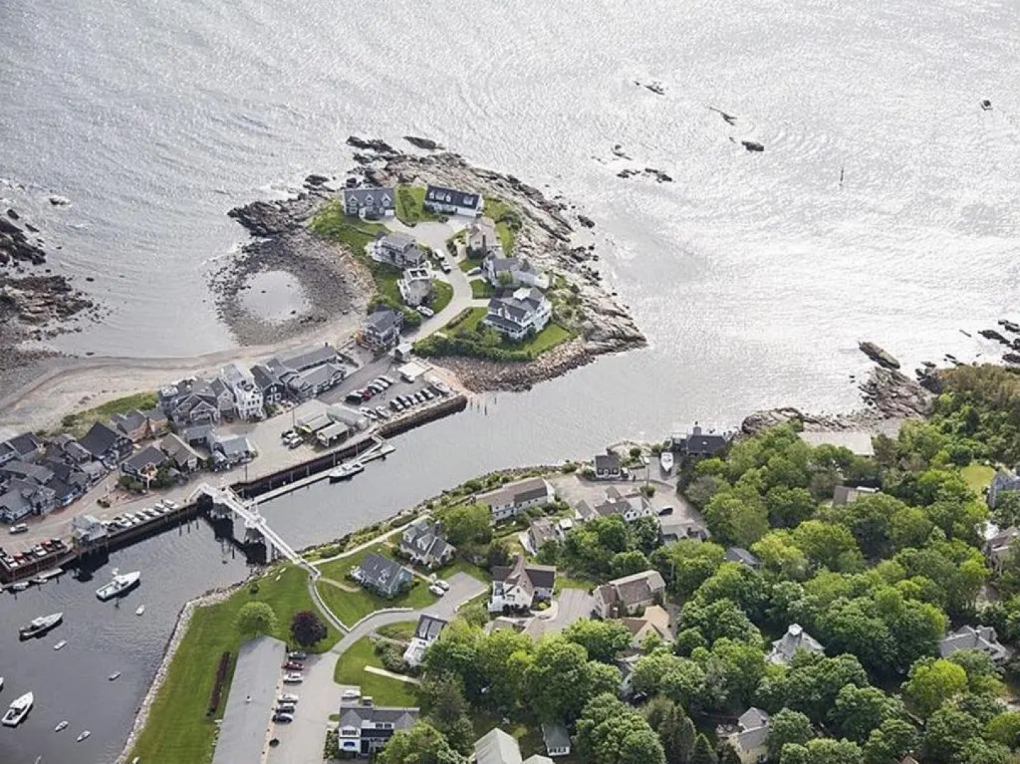 Perkins Cove Oceanfront Cottage