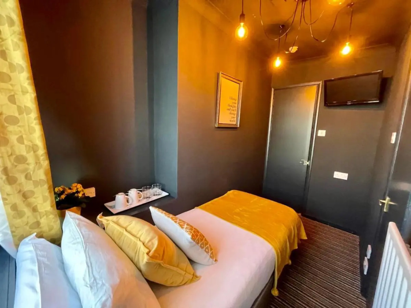 Brighton Breeze Hotel