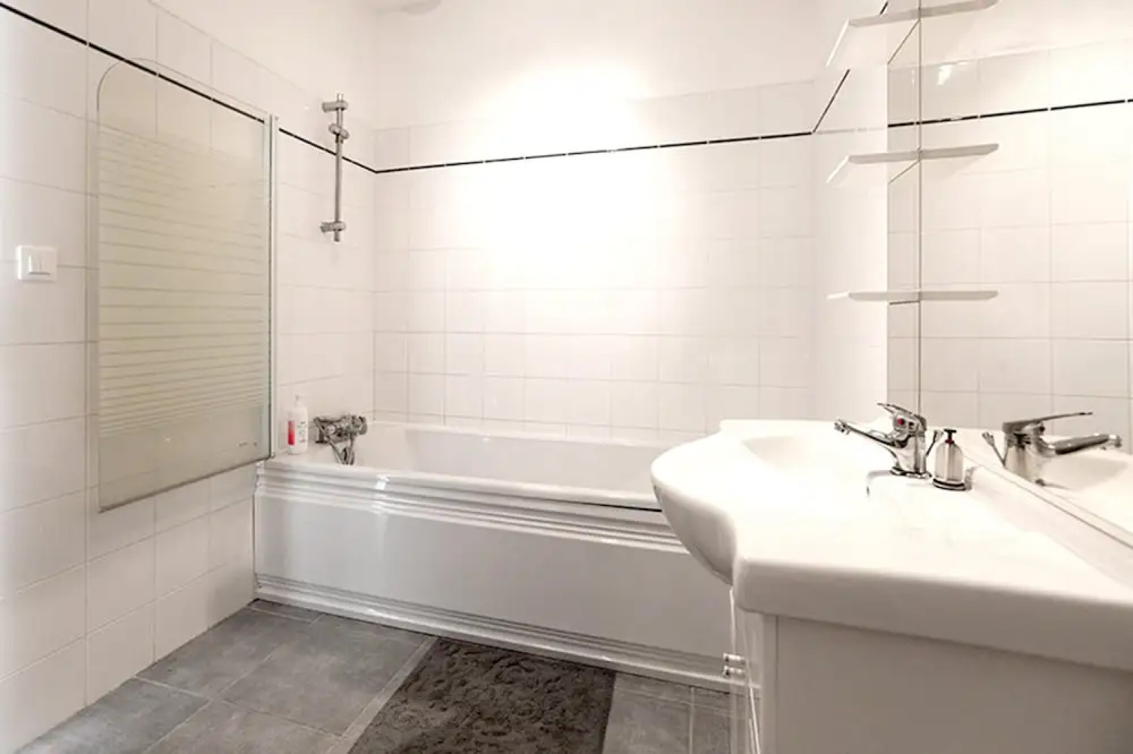 House With 3 Bedrooms in Monthenault, With Enclosed Garden and Wifi -