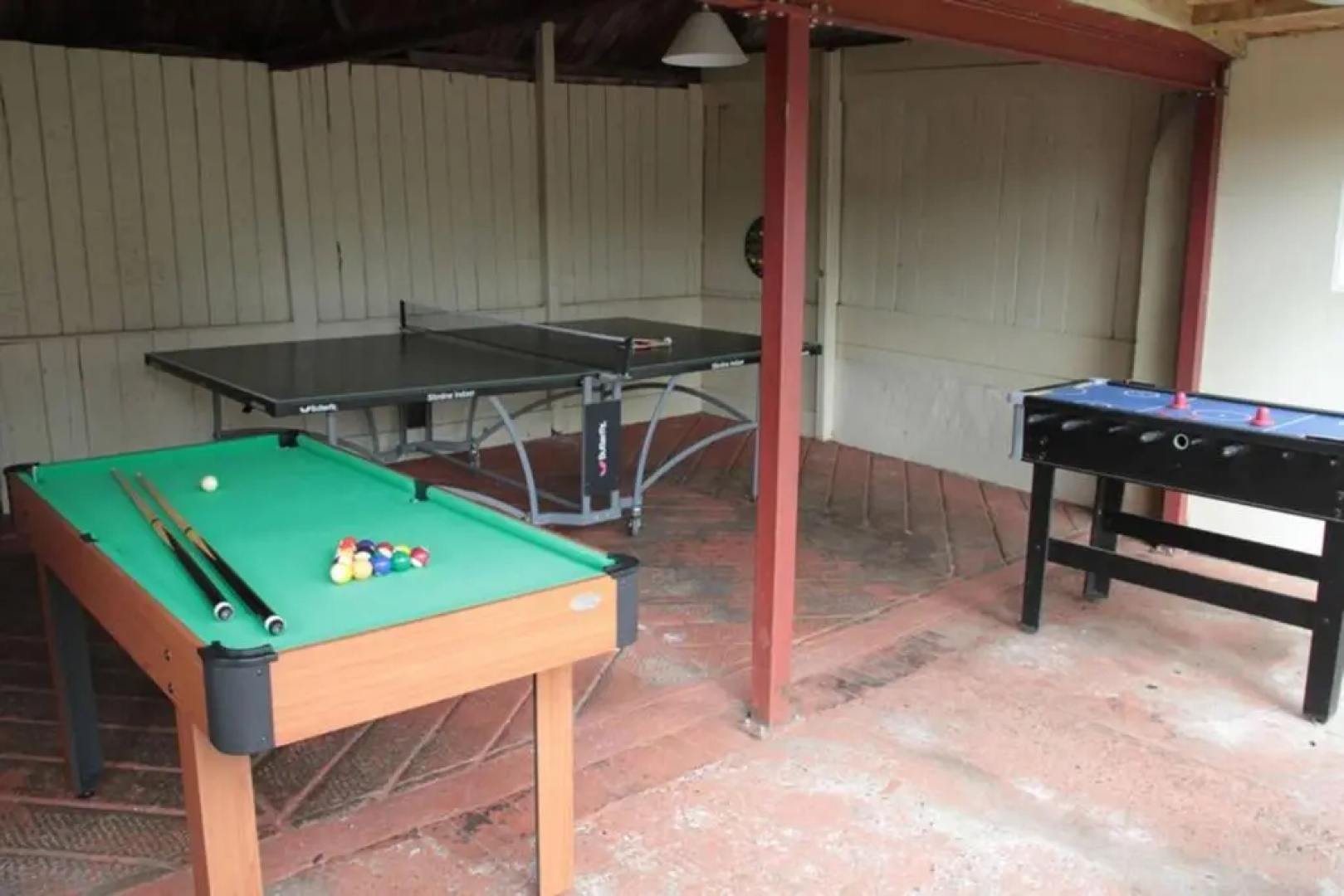 Stunning 3 bedroom cottage, all ensuite, near Stonehenge, Salisbury, Avebury and Bath