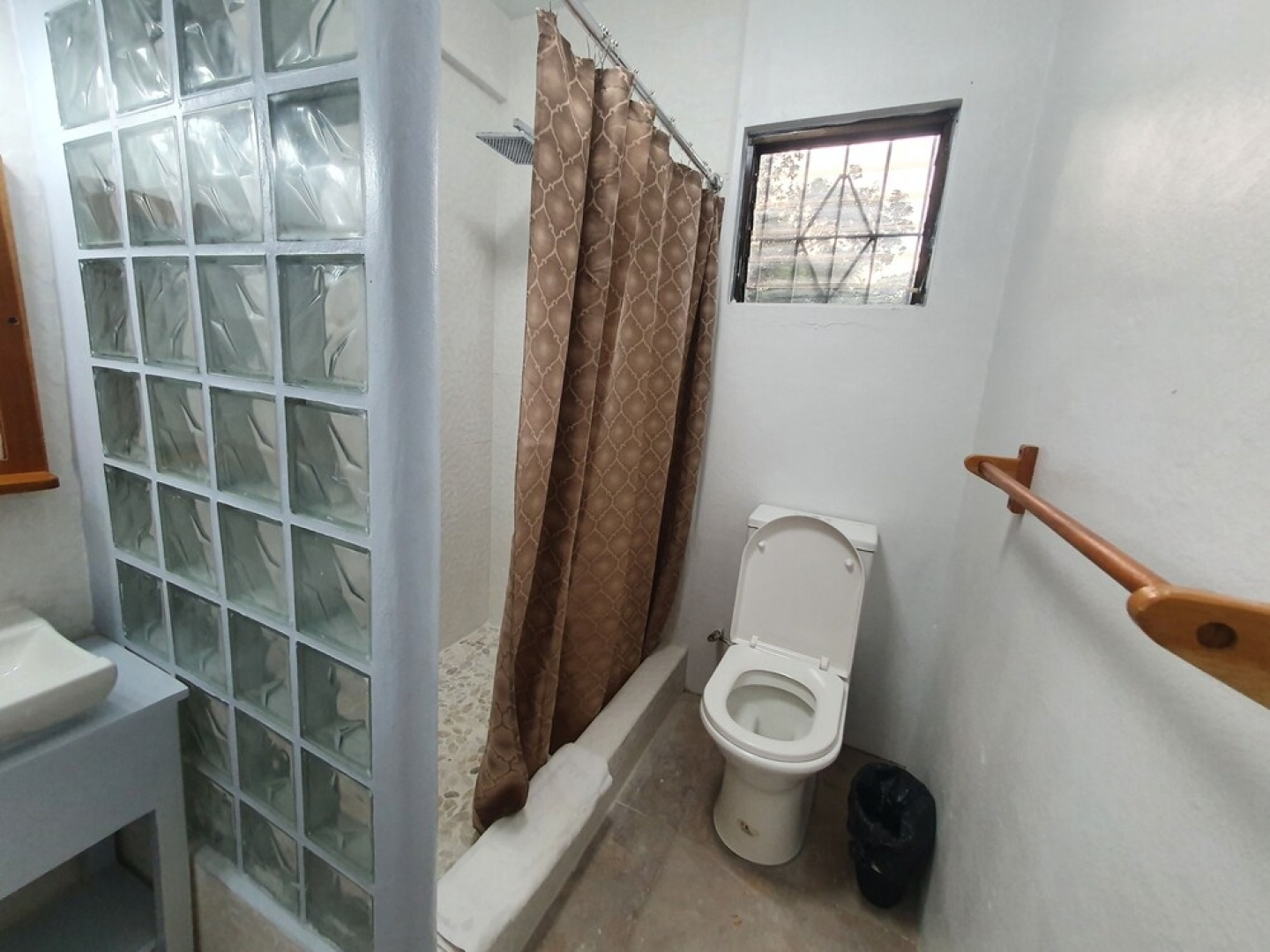 Rachel Land Apartment Suites