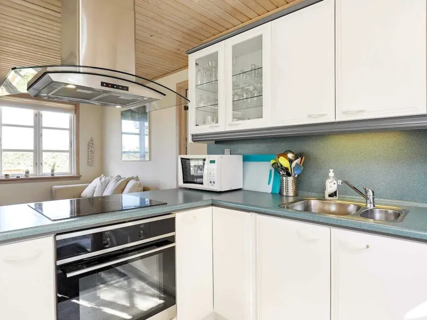 Sunlit Holiday Home in Funen near Sea