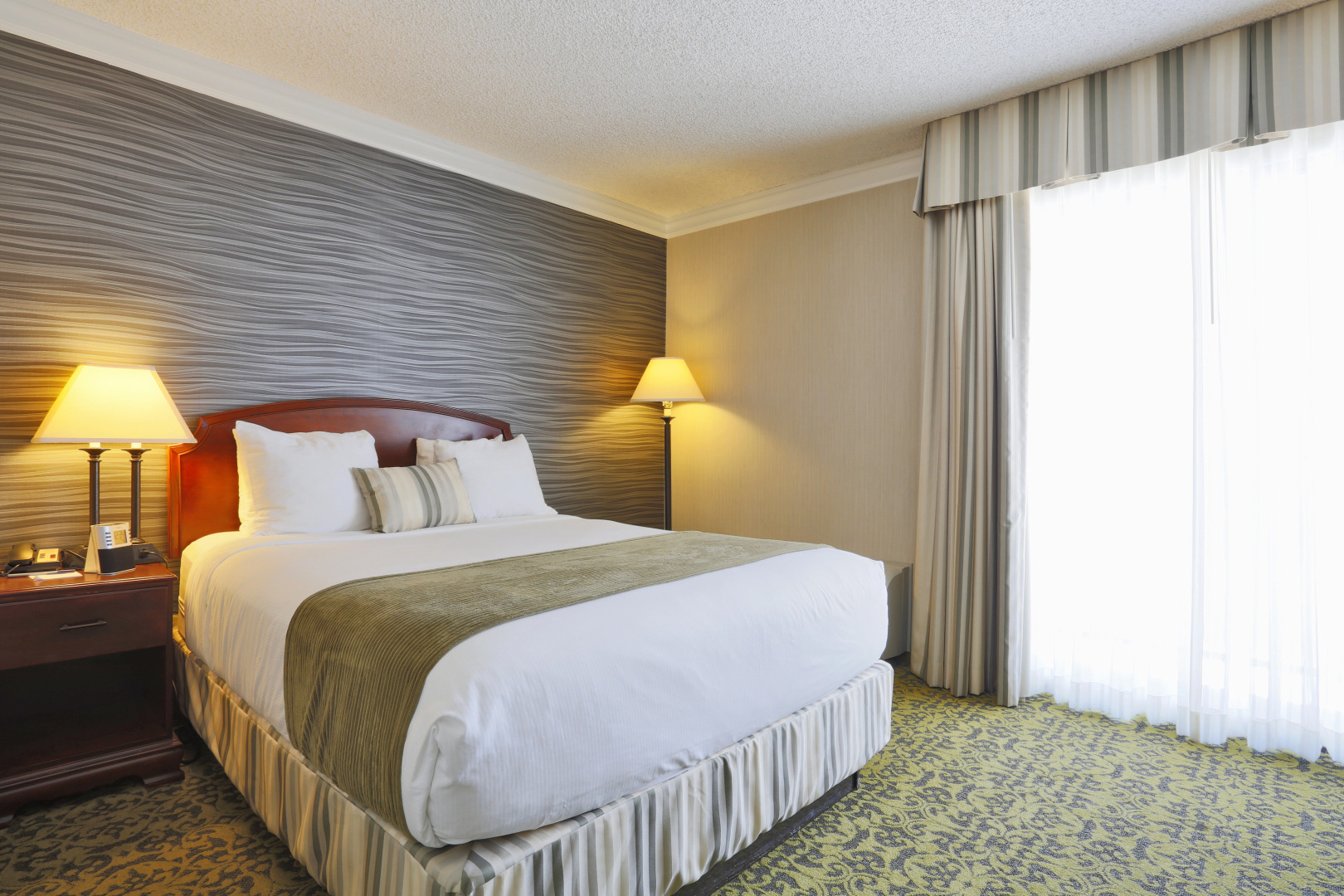 Salt Lake Plaza Hotel SureStay Collection by Best Western