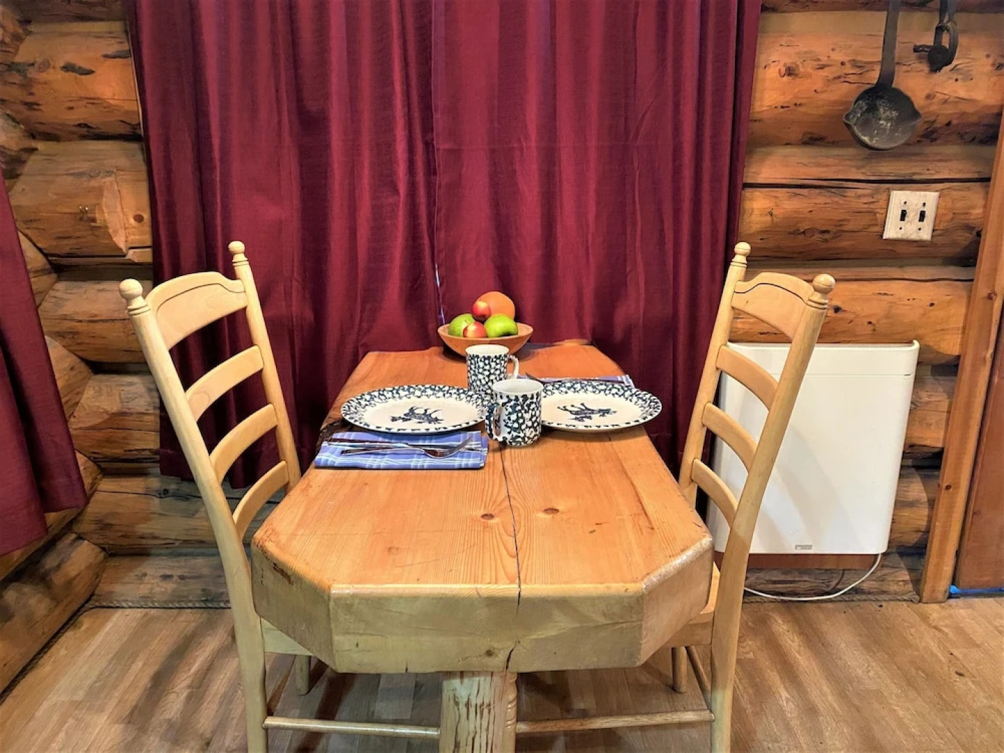 Alaska Creekside Cabins