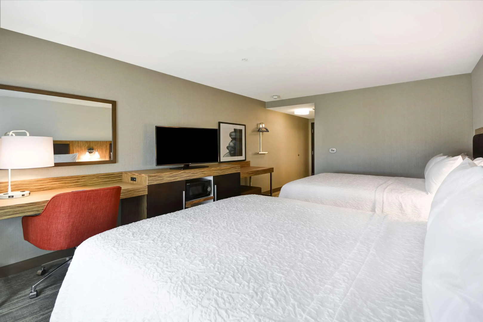 Hampton Inn & Suites Detroit/Warren