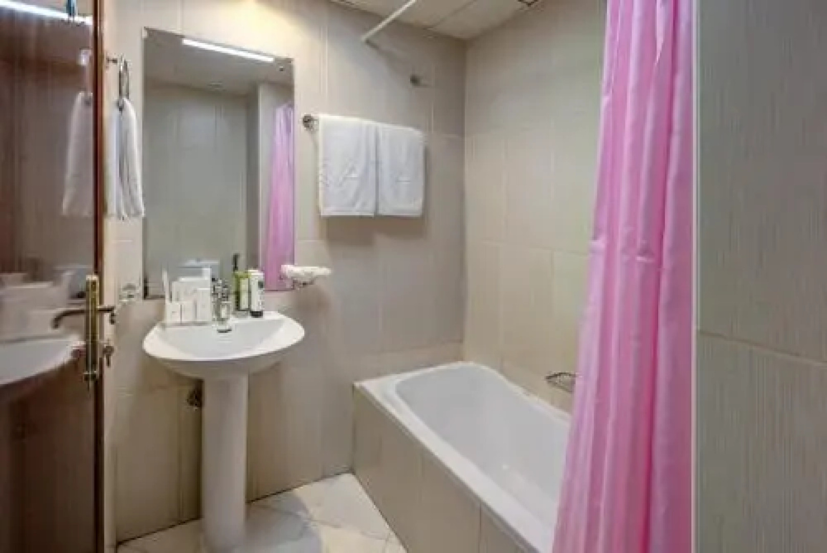 KAY homes Royal Studio