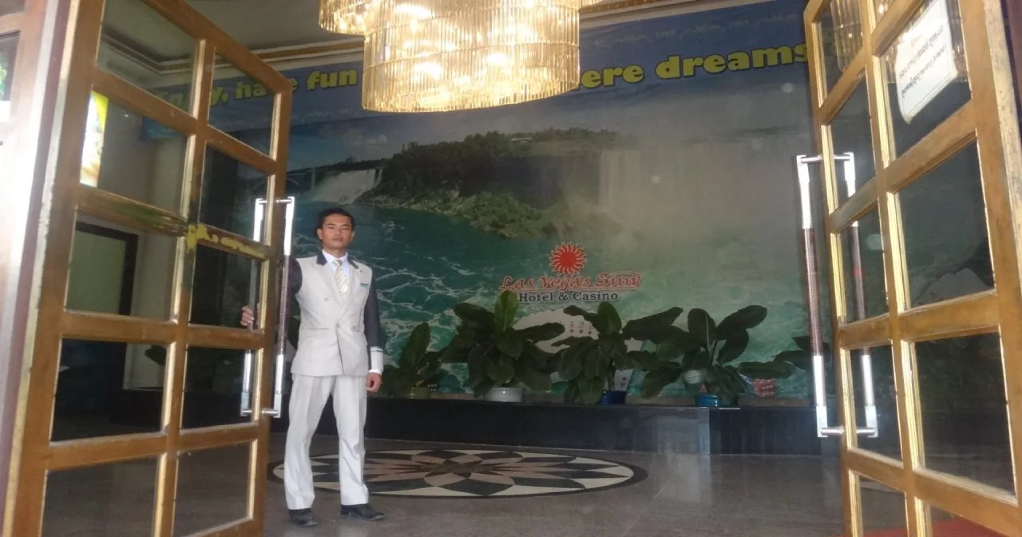 Las Vegas Sun Hotel & Casino