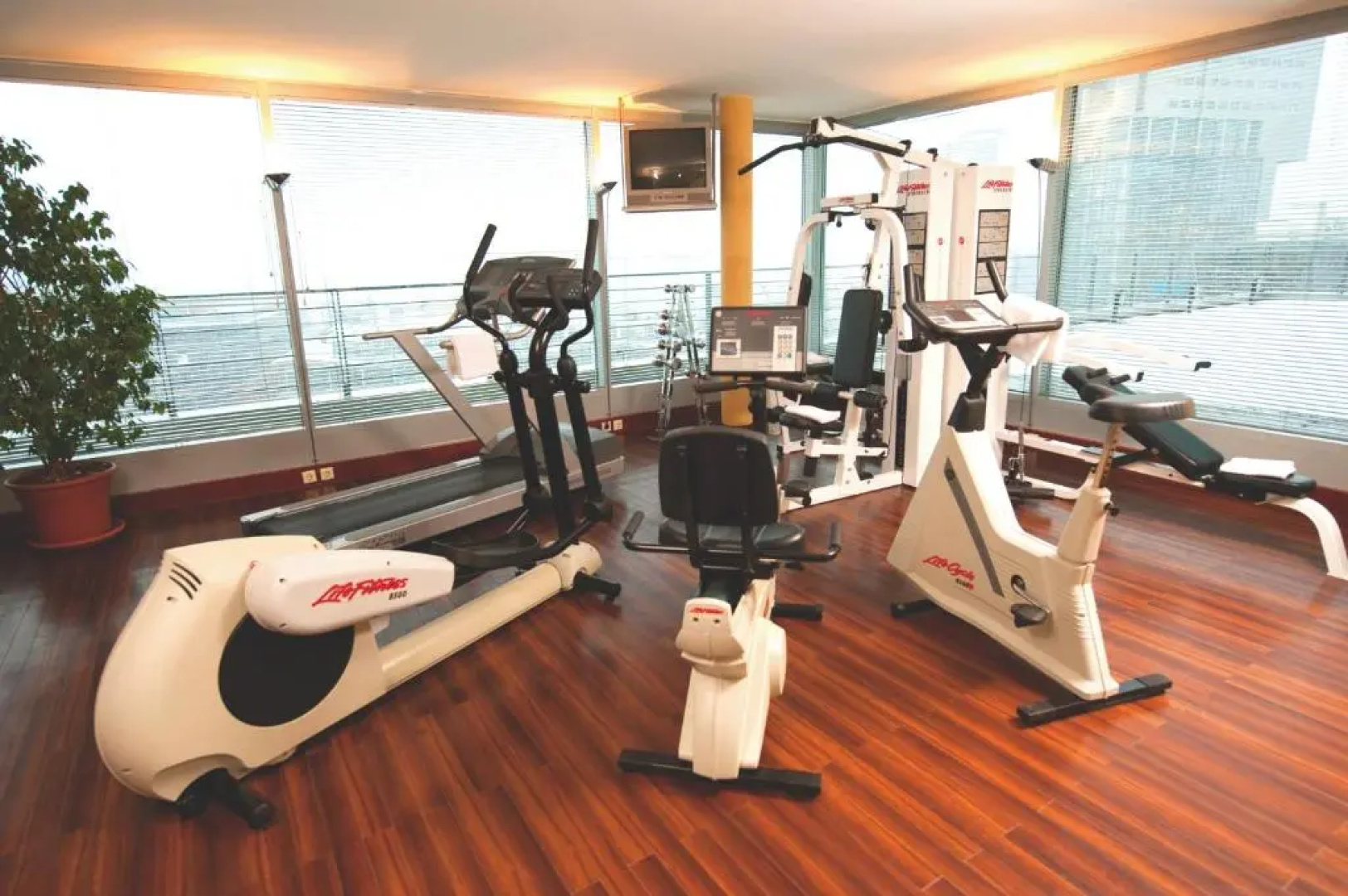 Courtyard by Marriott Düsseldorf Hafen