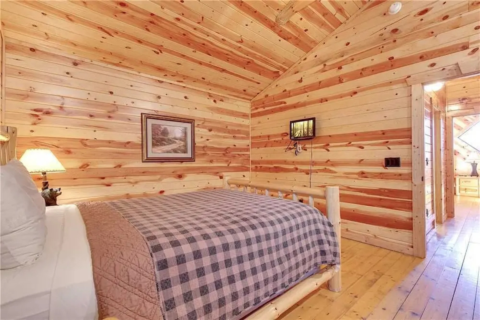 Marlenes Hideaway 3 - Three Bedroom Cabin