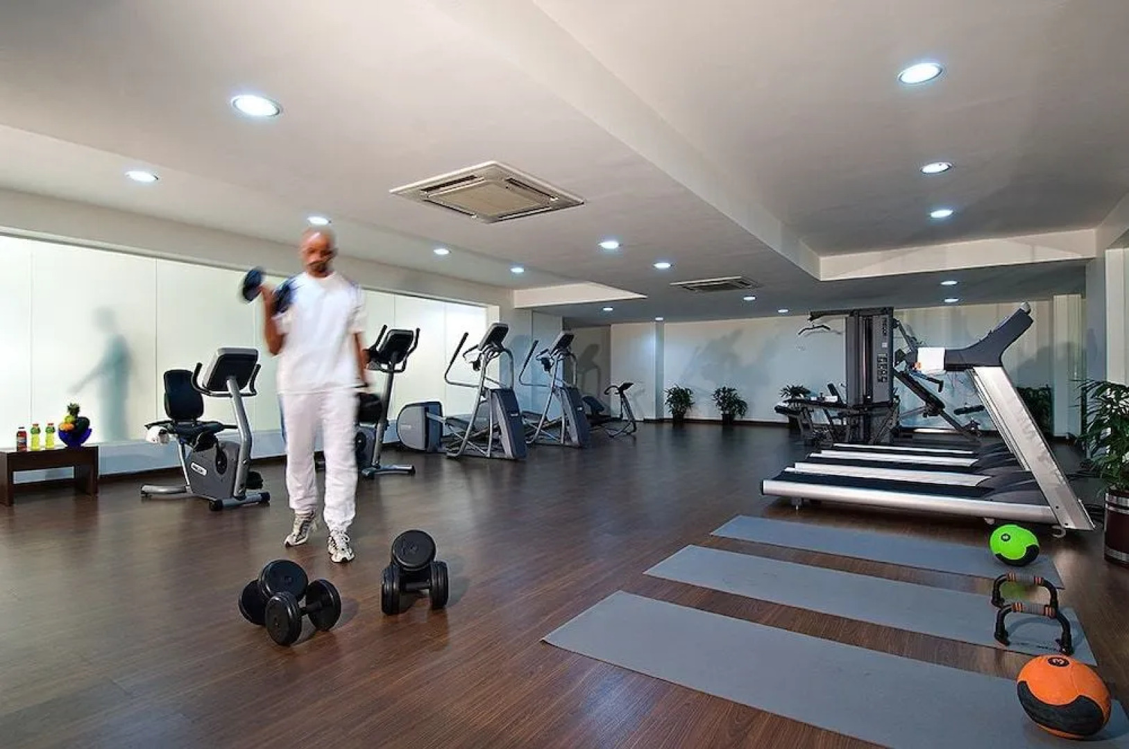 Mind Space Hotel Pimpri