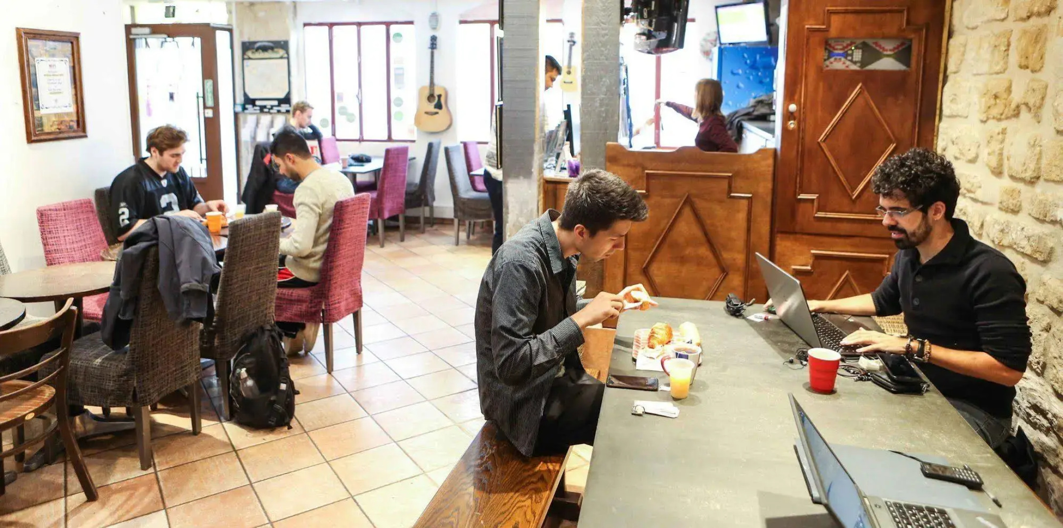 Le Village Montmartre by Hiphophostels