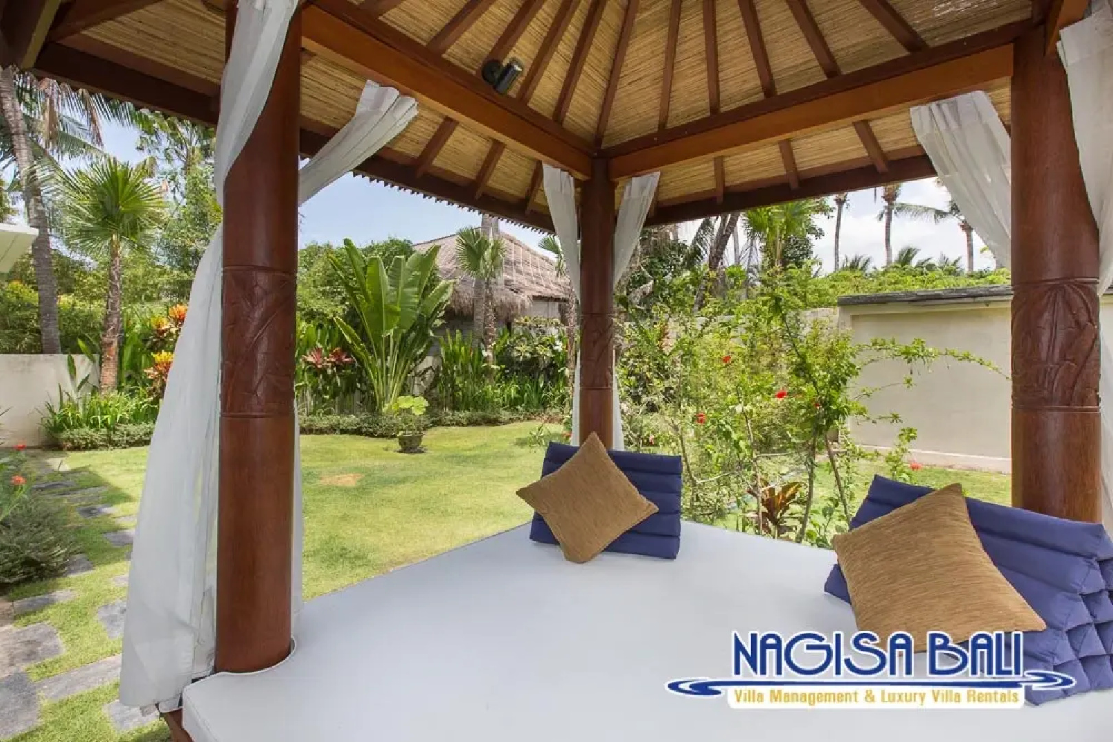 Club Corner Residence by Nagisa Bali