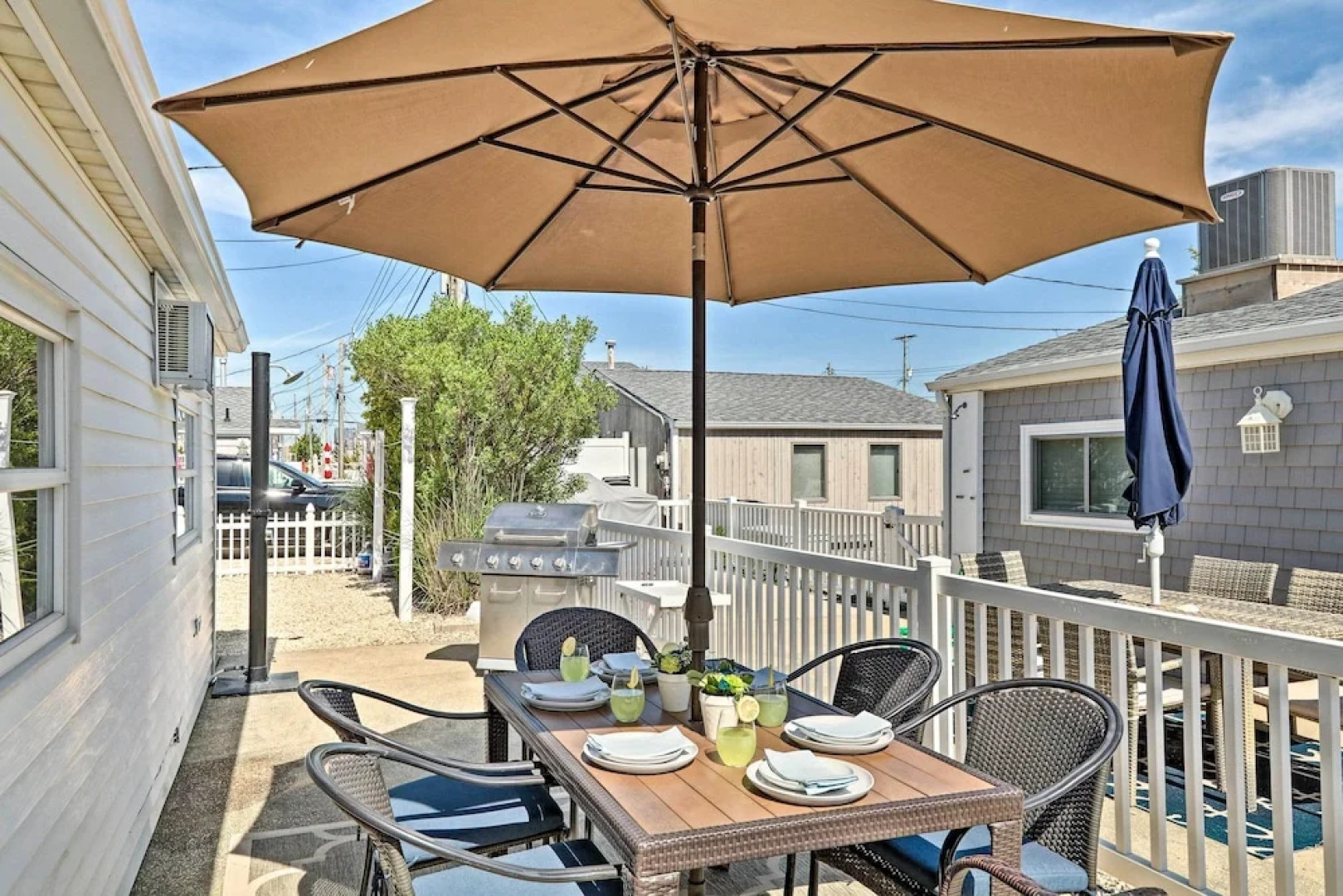 Beachy Lavallette Cottage w/ Outdoor Shower, Patio