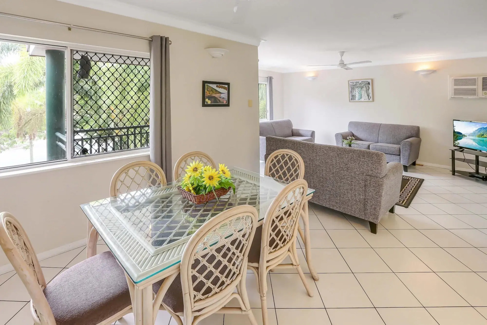 Koala Court Holiday Apartments