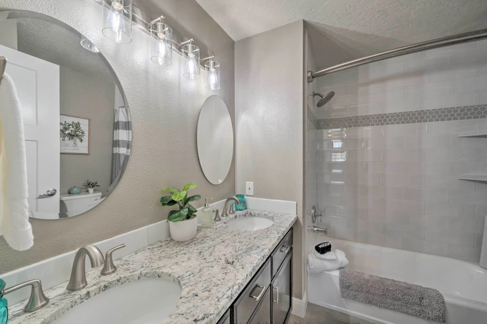 Idyllic Nampa Family Home With Hot Tub & Fire Pit!