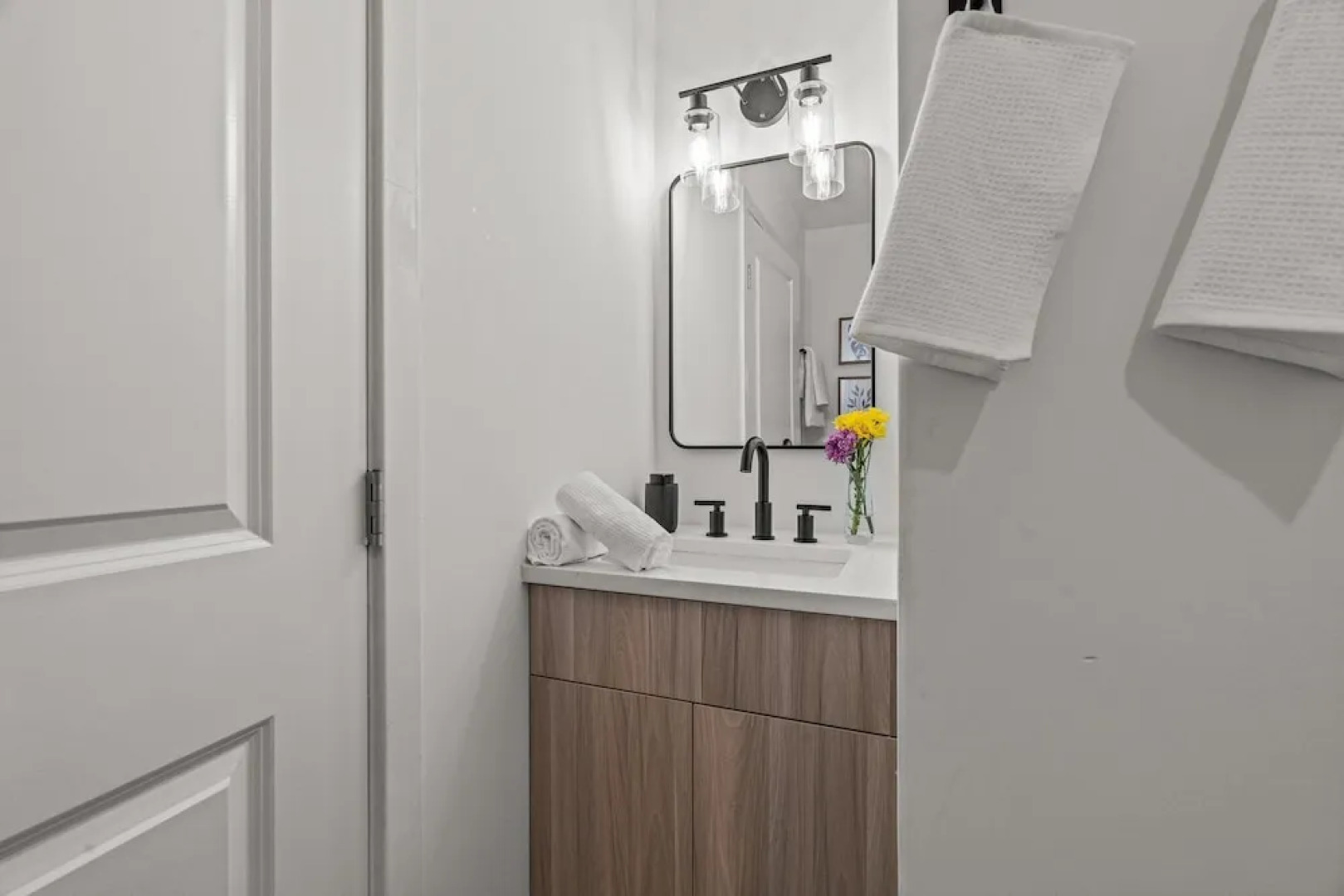 Luxurious Modern Apt Near Art Museum