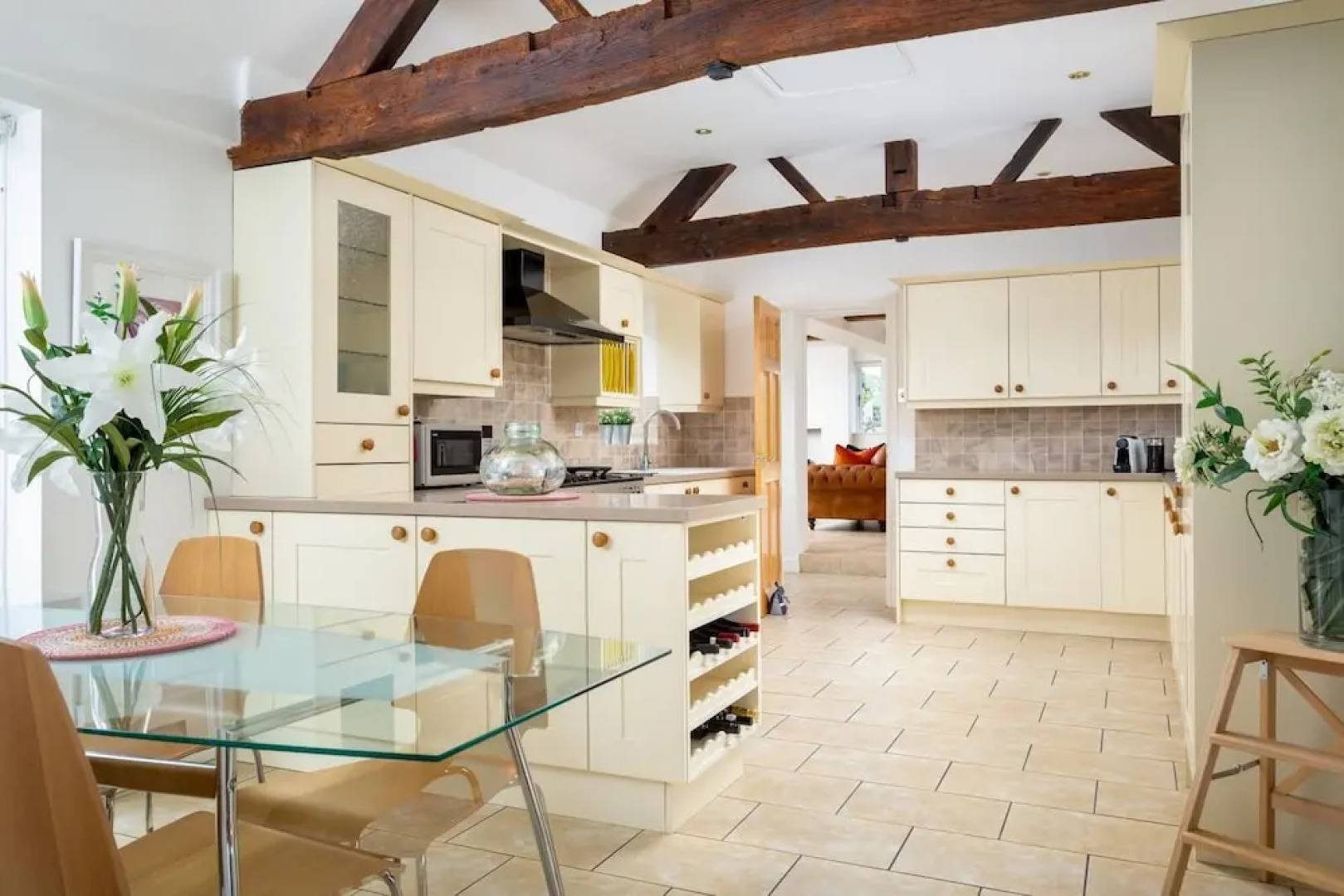 Cotswold Barn Conversion With Private Hot Tub