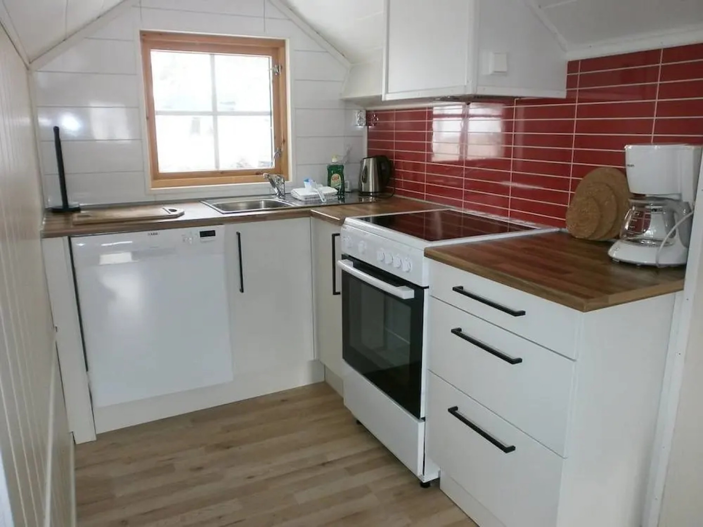 Furoy Hotel Apartments and Boating