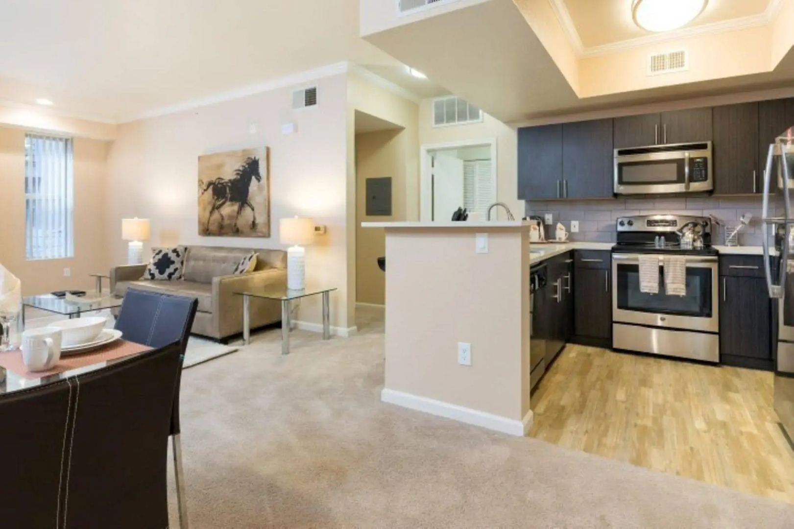 Global Luxury Suites at San Fernando