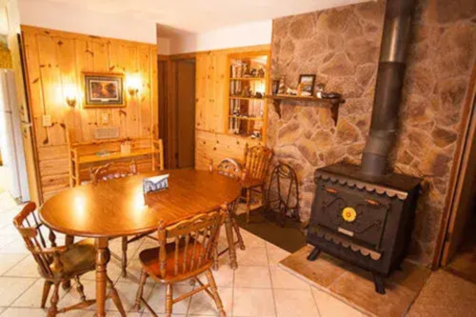Eagle Bay Lodge