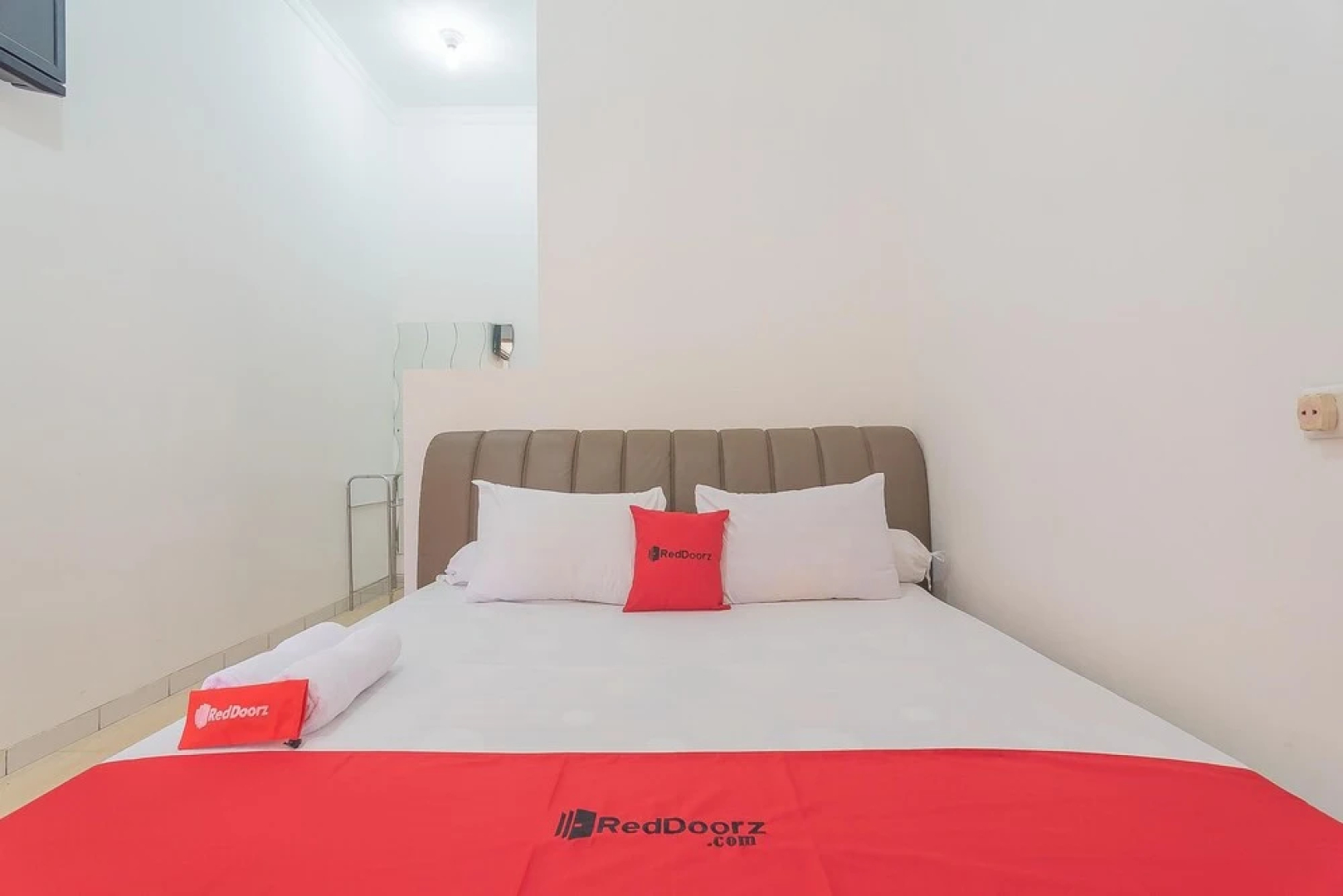 RedDoorz Resort Syariah @ Batu Apung Purwakarta