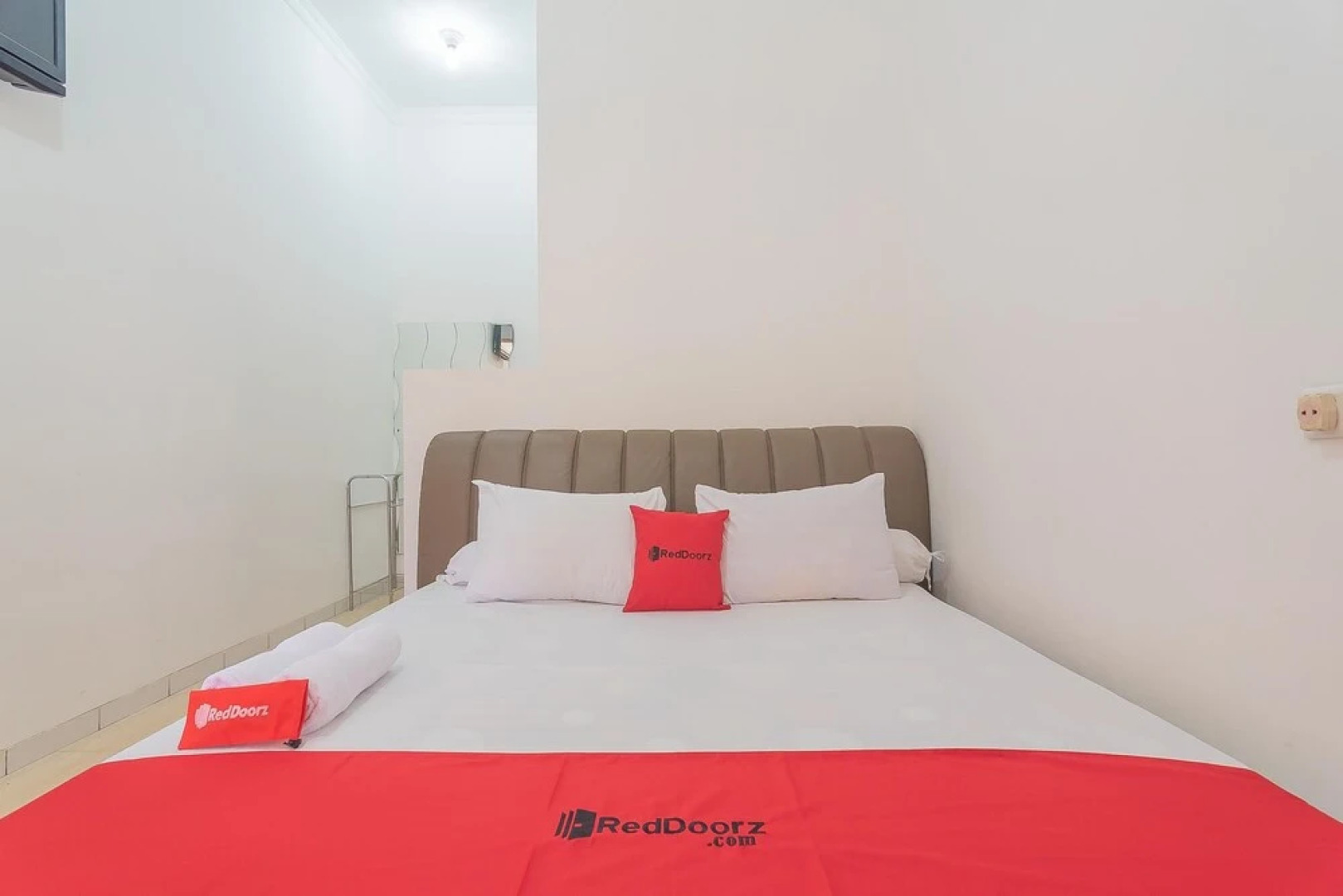 Batu Apung  by RedDoorz