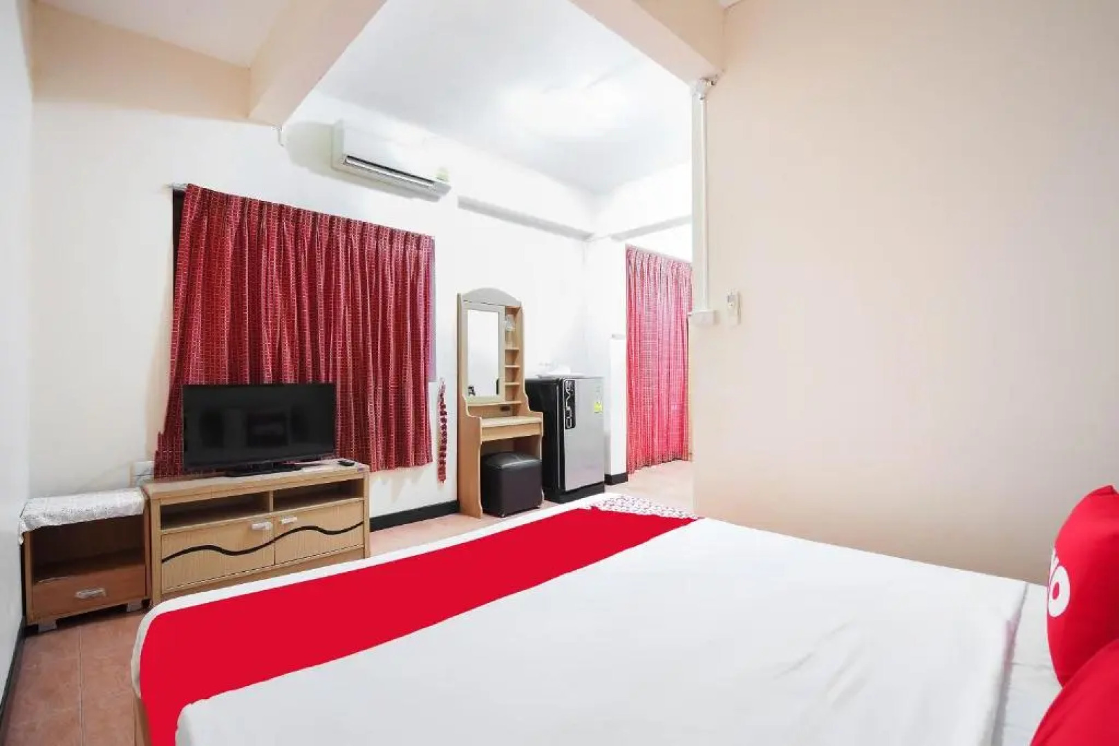 OYO 963 Sunshine Guesthouse