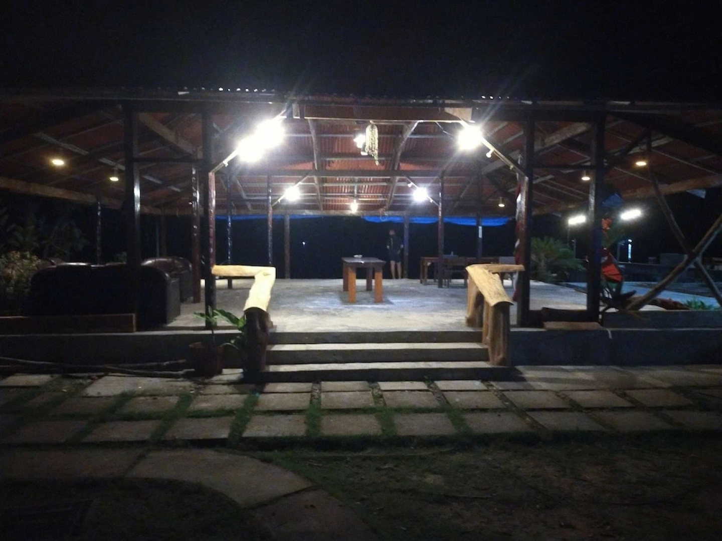 Baloho Beach Hotel