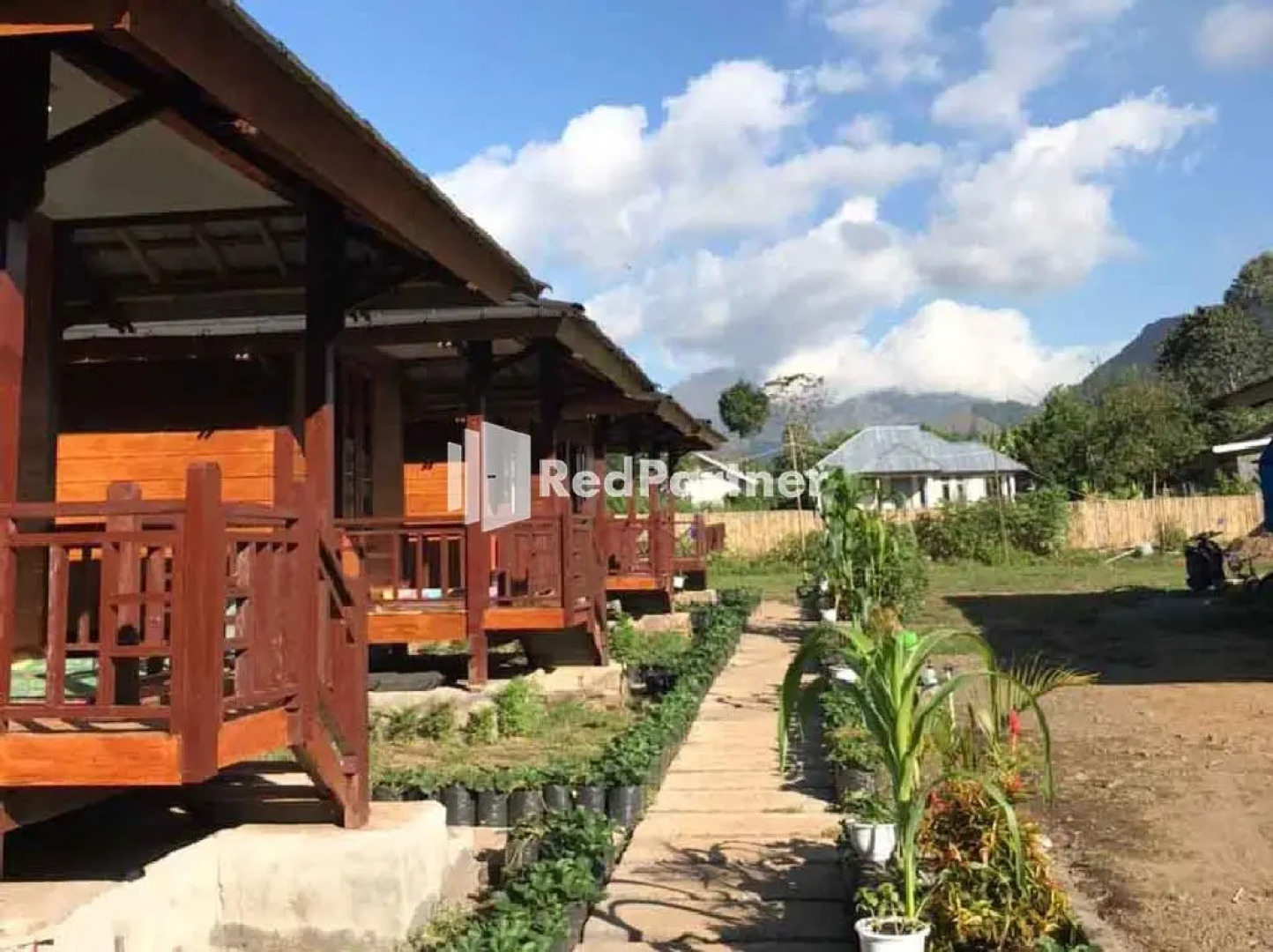 Wisata Rinjani Villa Syariah RedPartner
