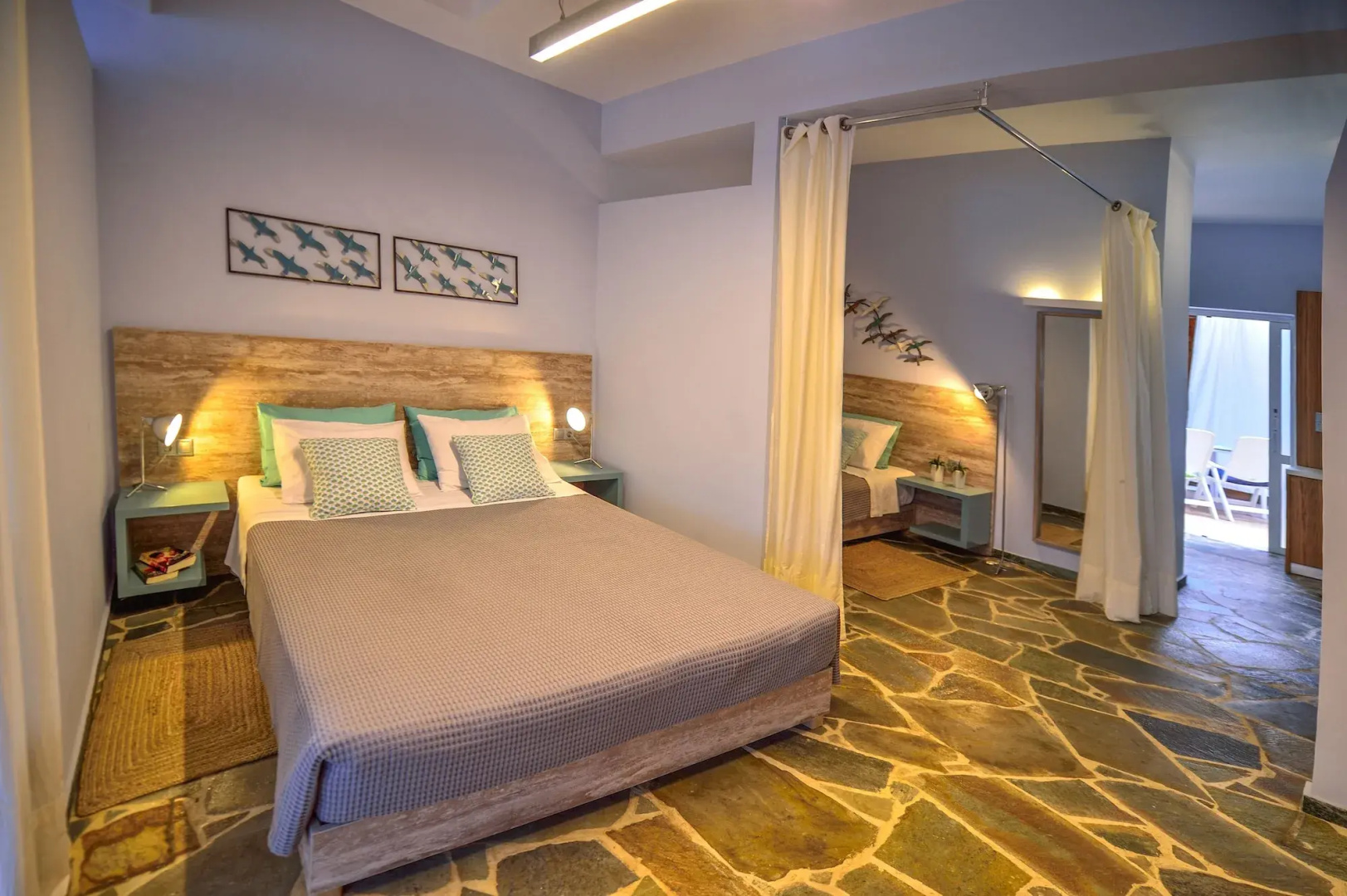 Peli Hotel