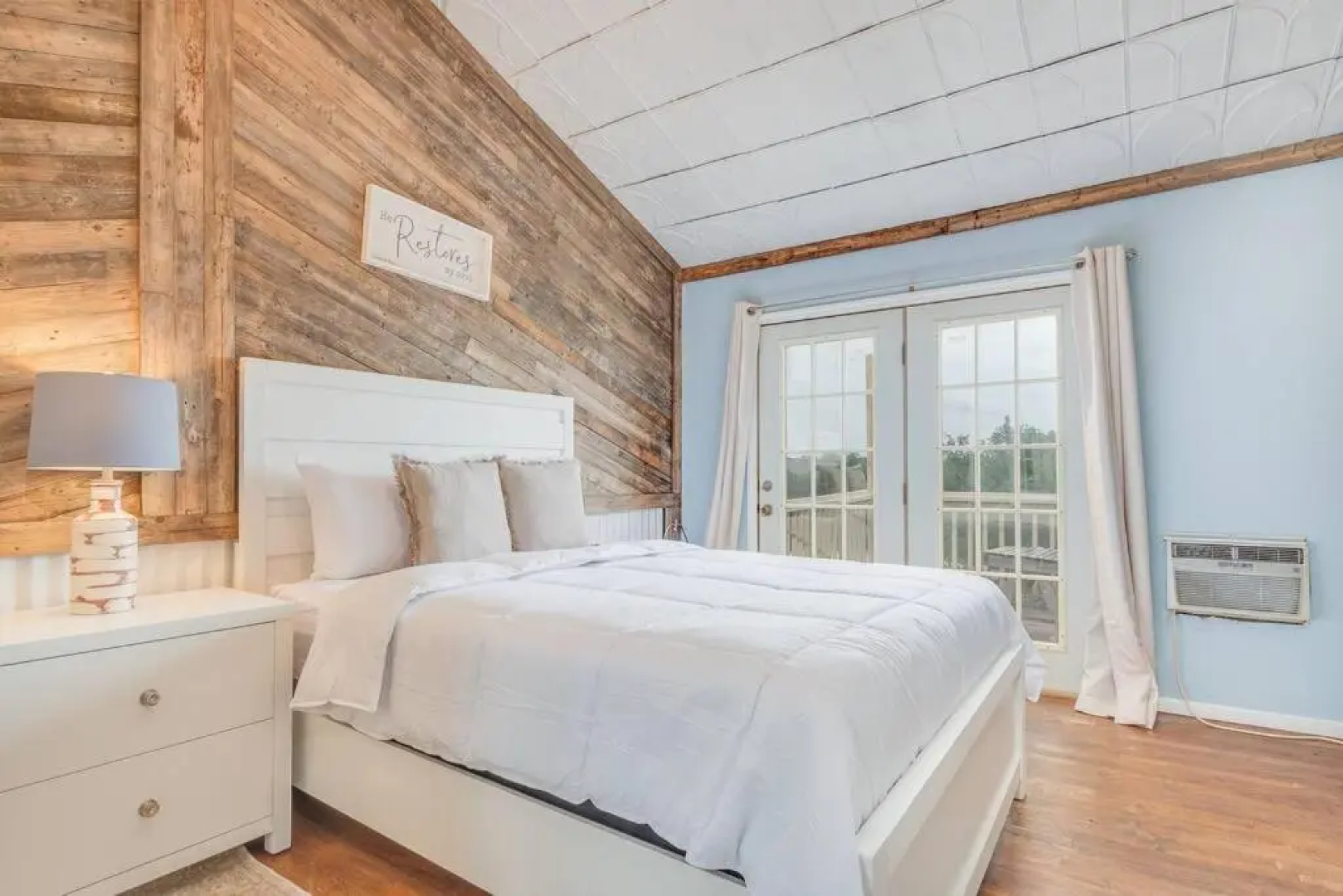 Cozy 3br/2bath vacation house at Lake Travis