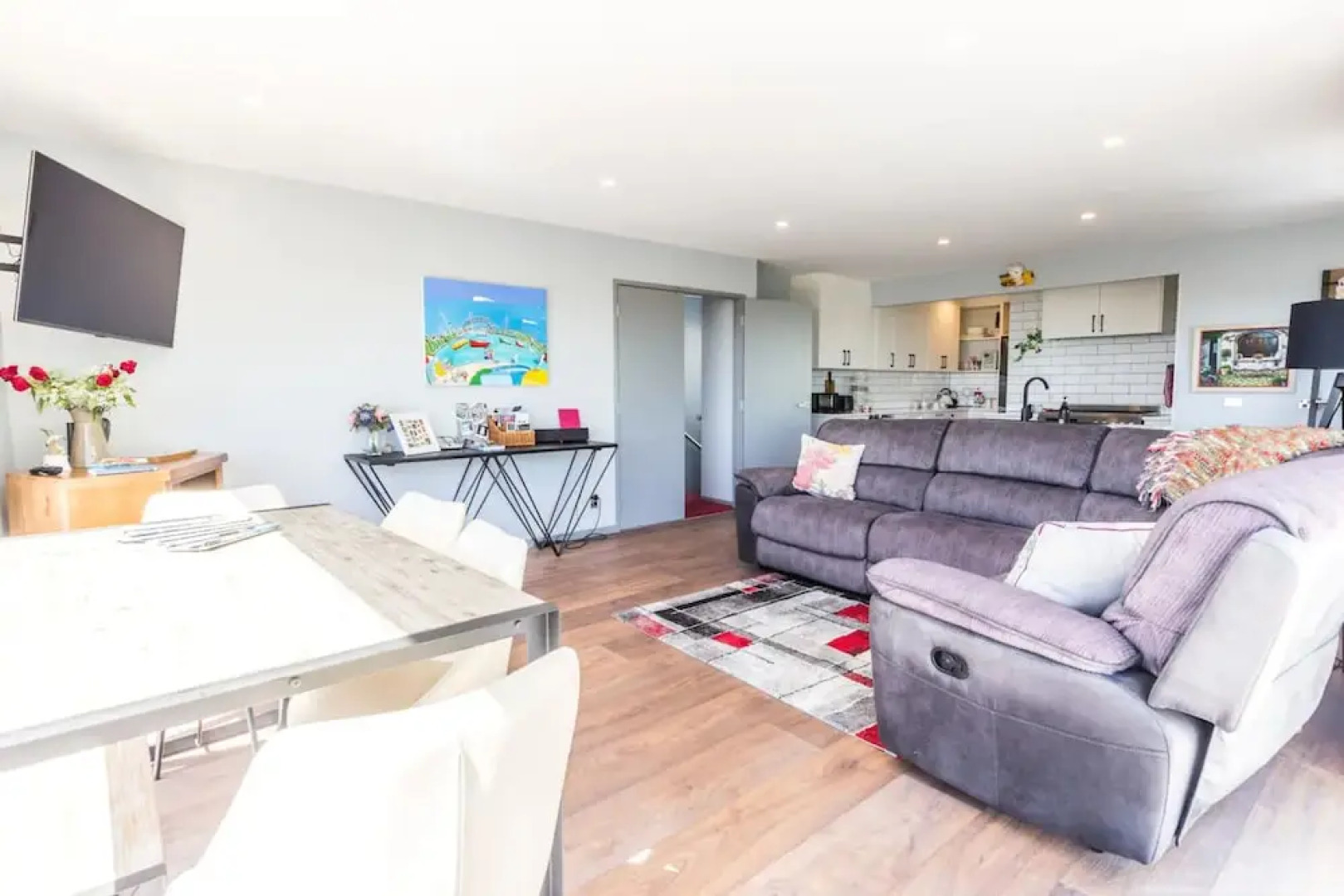 3 Bedroom Village Retreat Home With Sea Views