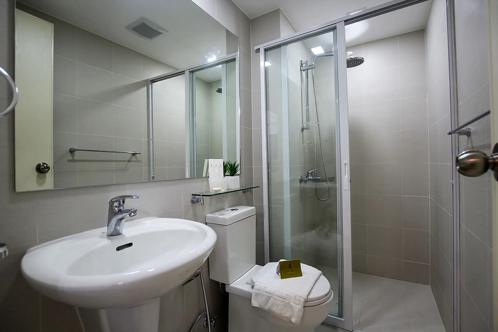 SIGLO SUITES @ The Azure Urban Resort Residences