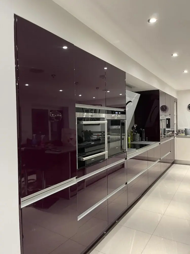 5 Bed House-sleeps 14-hot Tub-bar-garden-parking