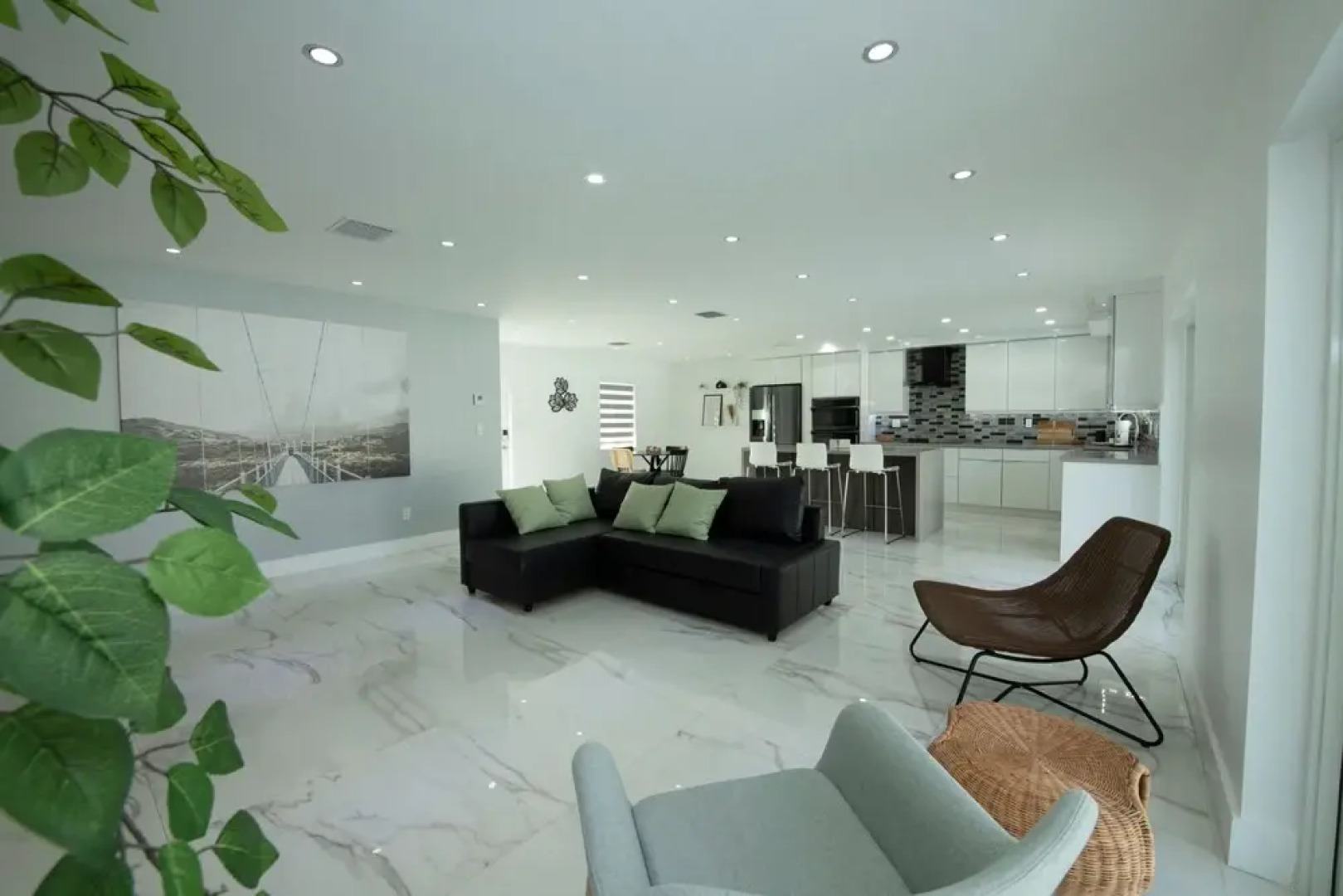 Maggie Home In Kendall - Pool And Tiki Bar