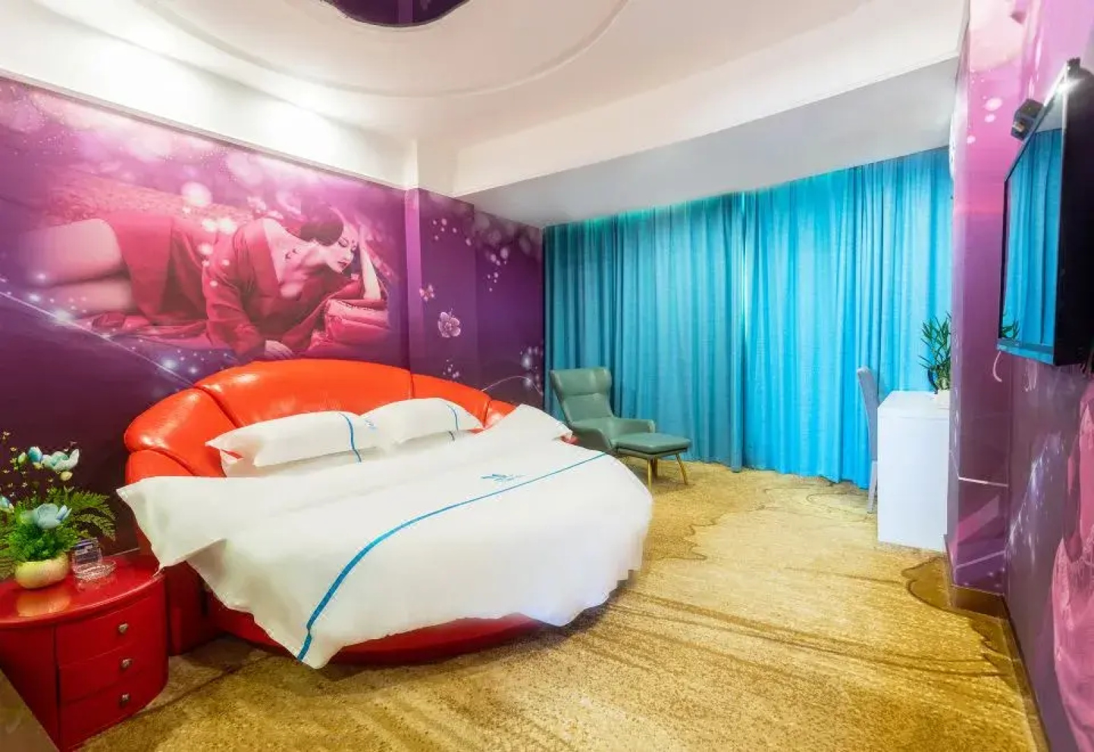 Baihe Hotel (Yangxi West Lake Branch)