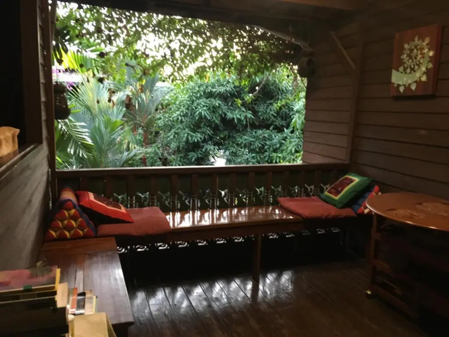 Banban Nannan Library and Guesthome