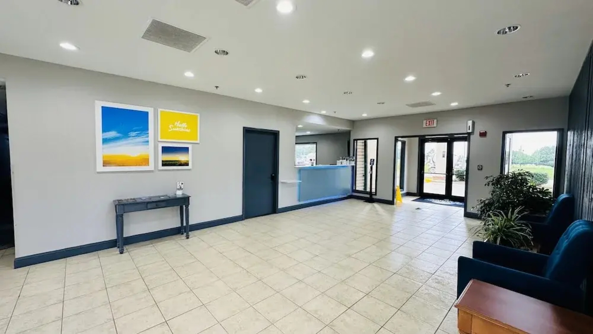 Days Inn & Suites by Wyndham Wynne