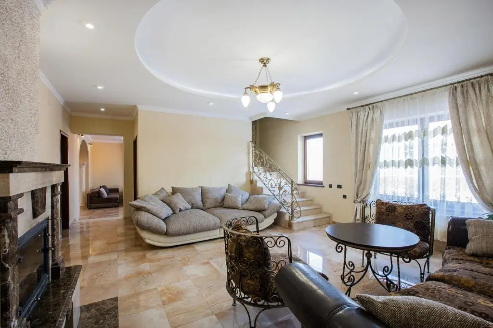 Каскад Хаус