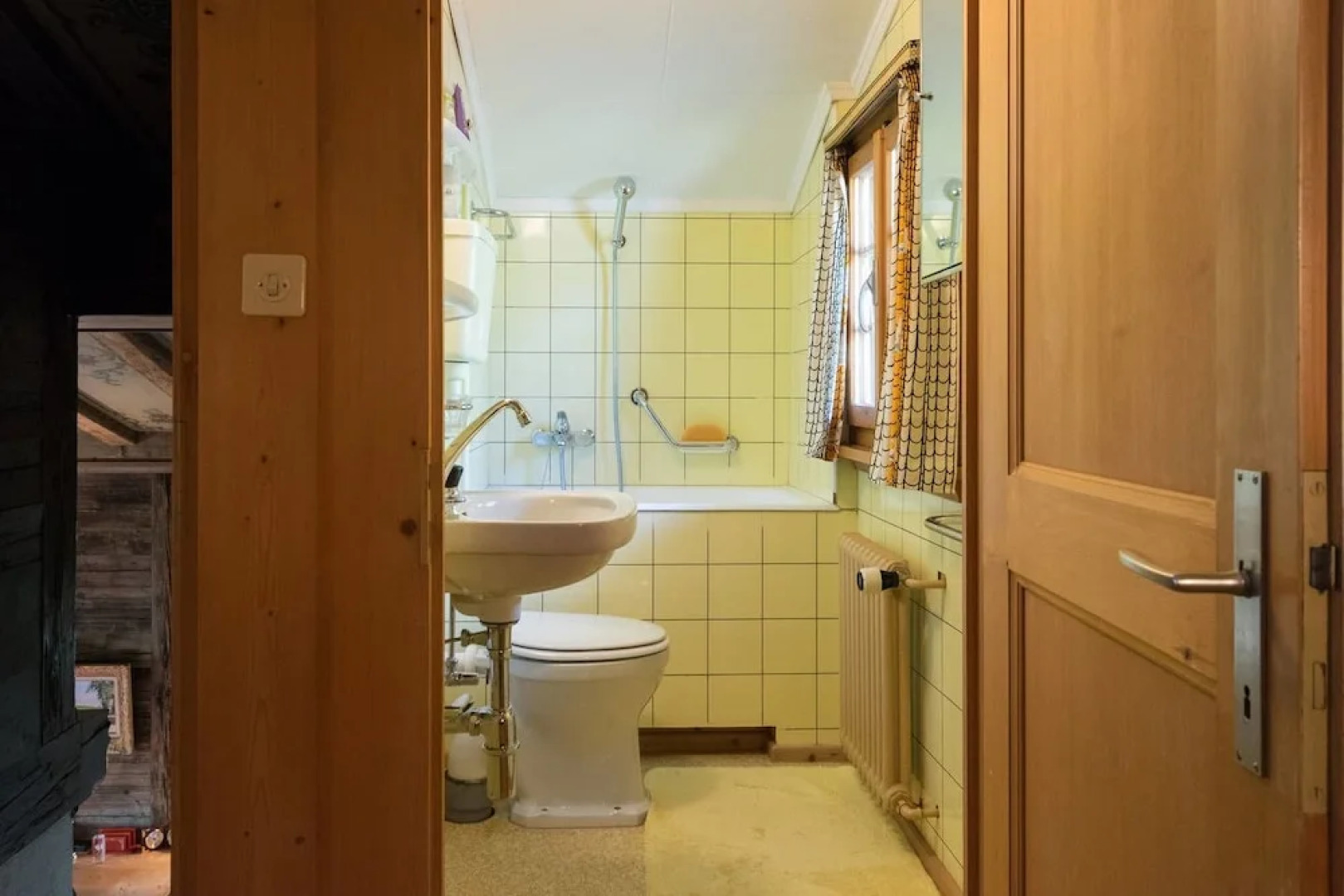 Big Luxurious Chalet in Schönried