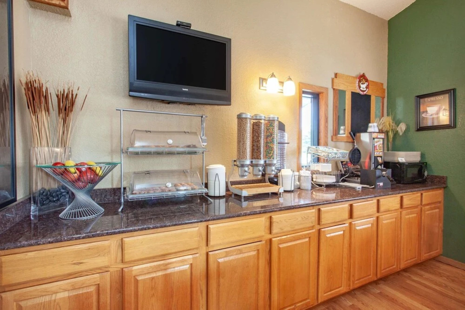 AmericInn by Wyndham Carlton