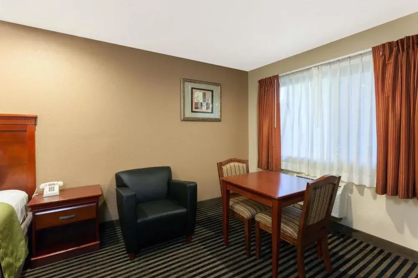 Super 8 Wild Animal Park