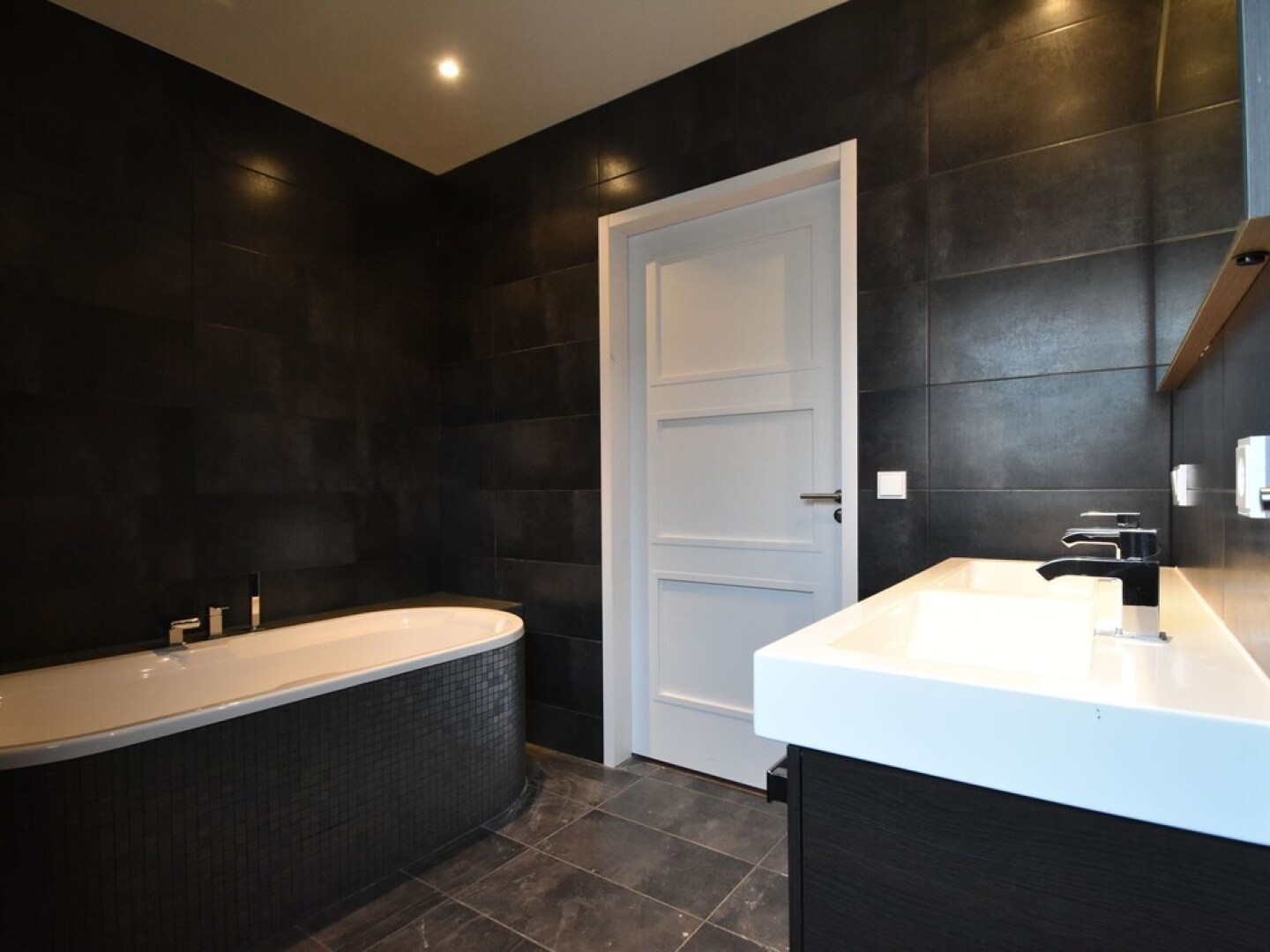 Modern Villa with Jacuzzi and Sauna in Harderwijk Flevoland