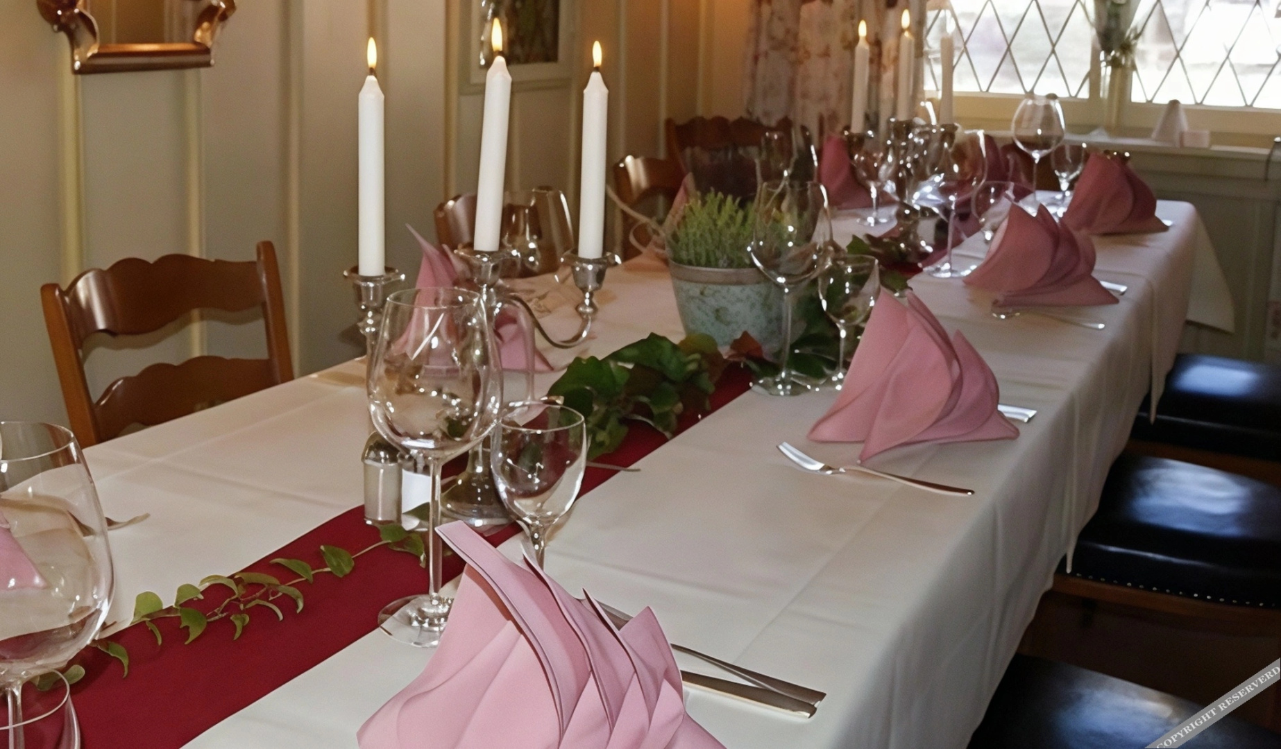 Restaurant At Keller Hotel