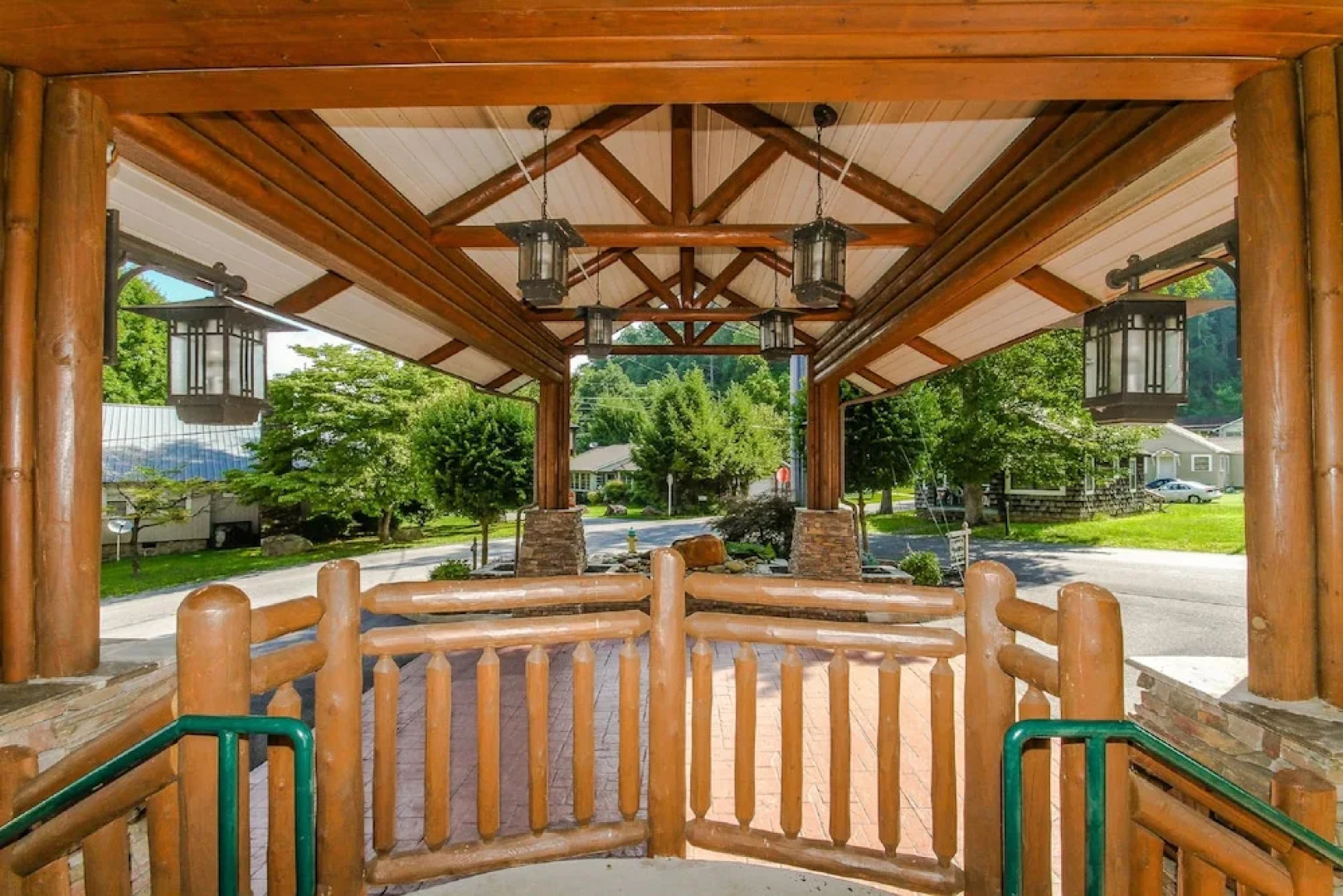 Baskins Creek Condos