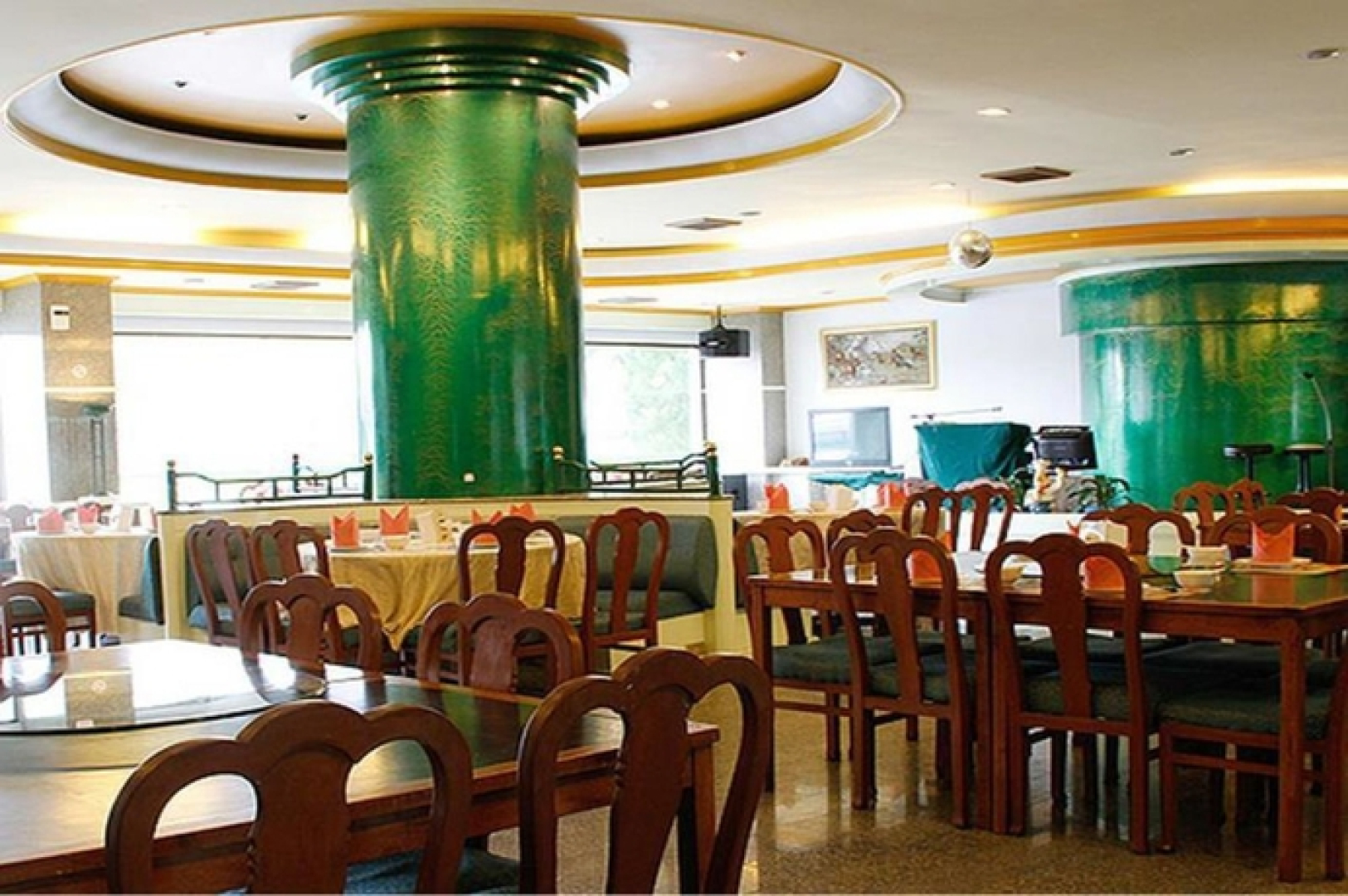 拉差布里黄金城市酒店(Golden City Hotel Ratchaburi)