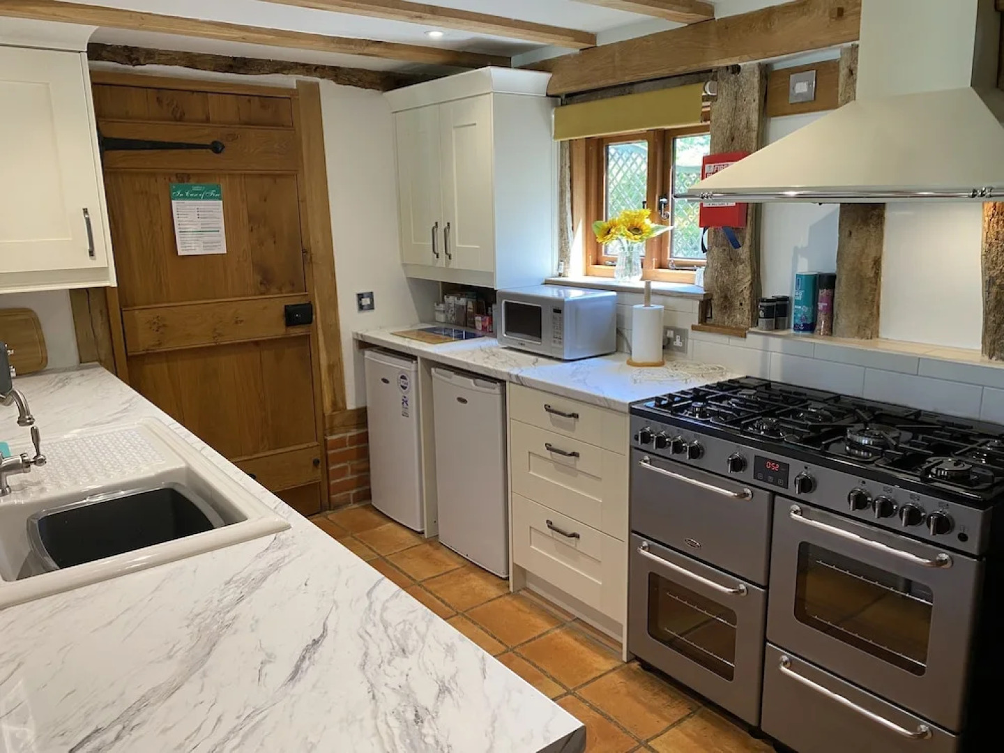 Brundish, Suffolk Large 4-bed Barn Stunning!